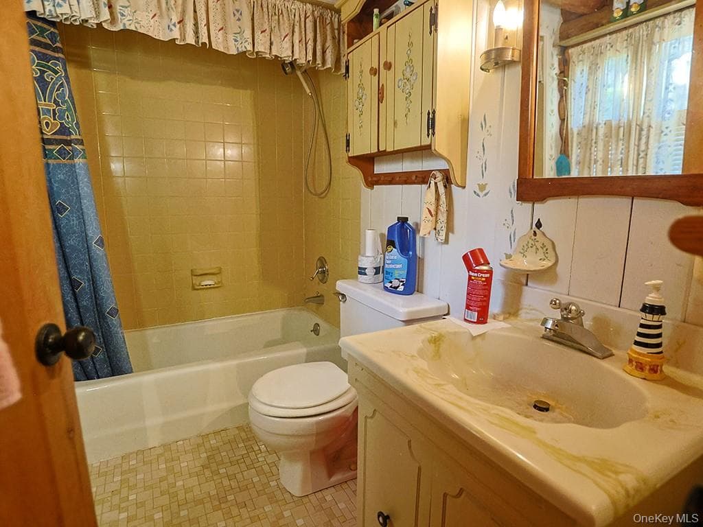 95 Angola Road thumbnail 11