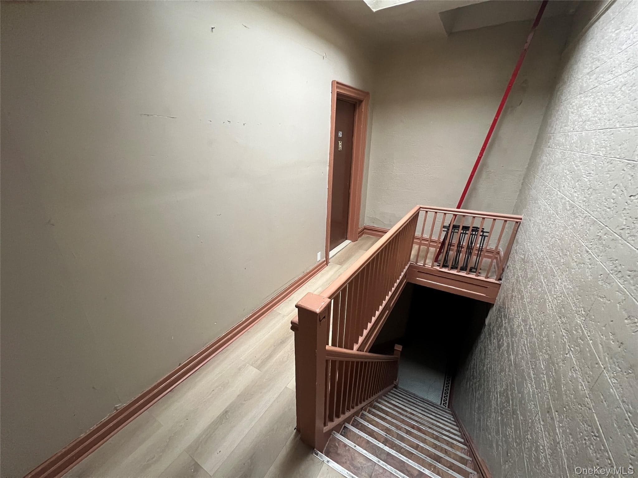 1314 Stratford Avenue thumbnail 15
