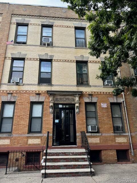 30-80 44th Street, Astoria