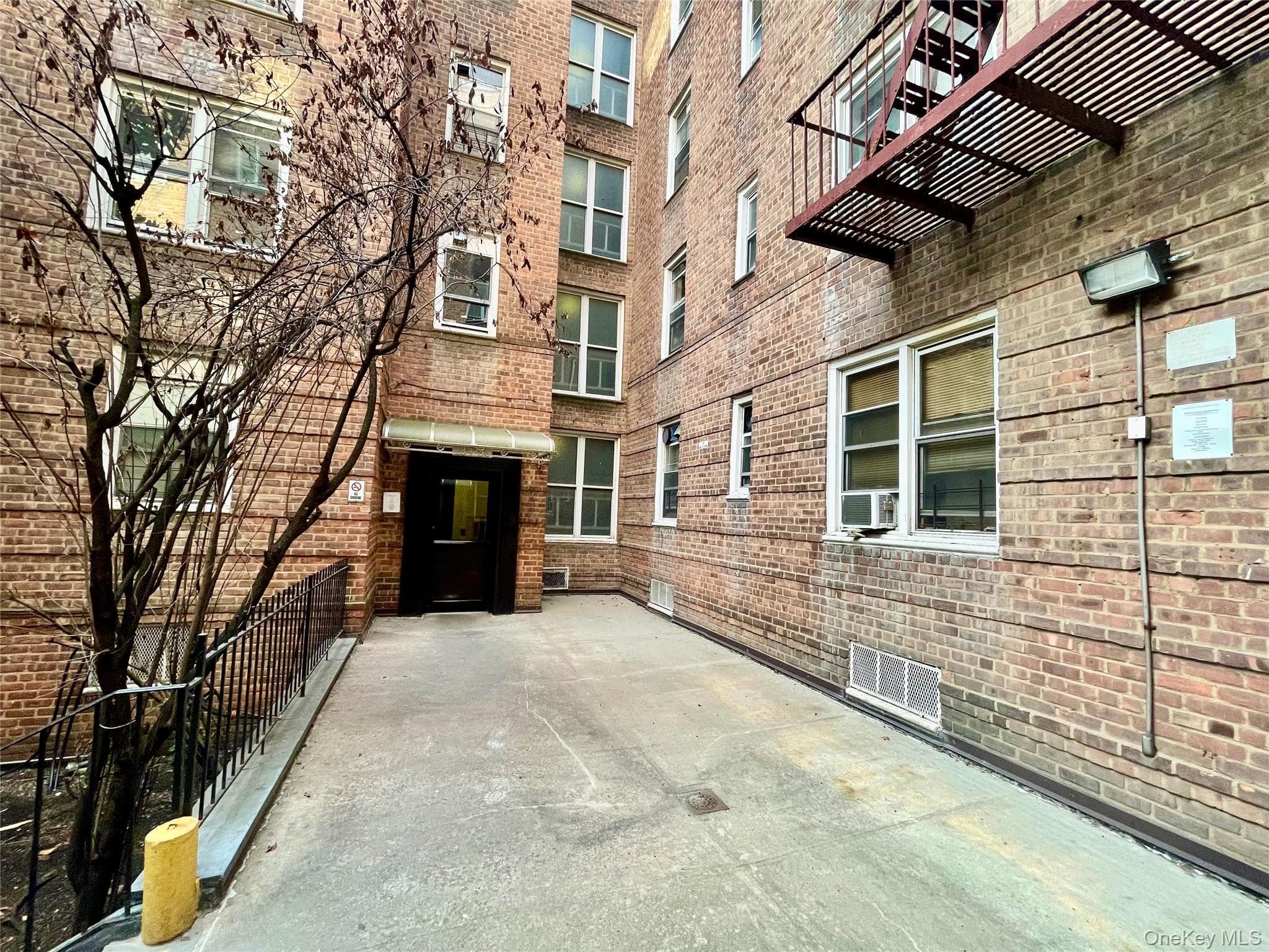 134-33 Blossom Ave Ave Unit: 3B thumbnail 2