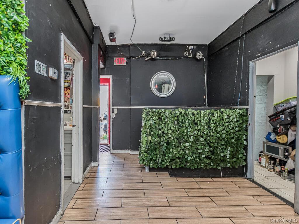 130 E 1st Street thumbnail 7
