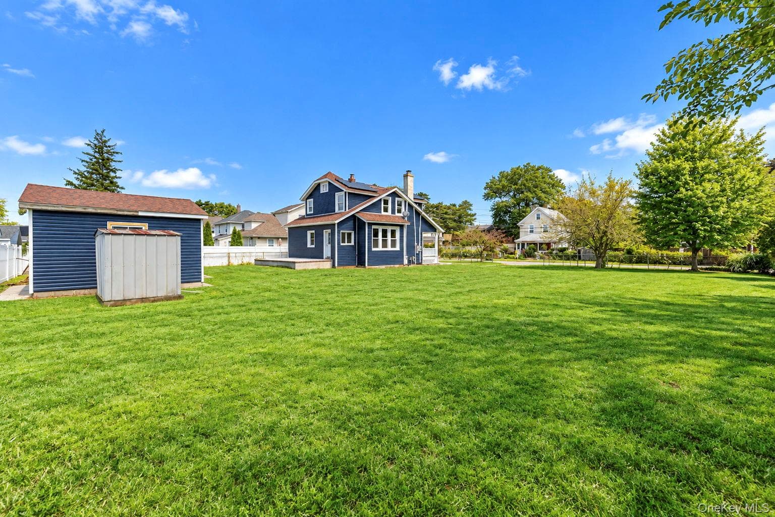 8 Burchell Boulevard thumbnail 6