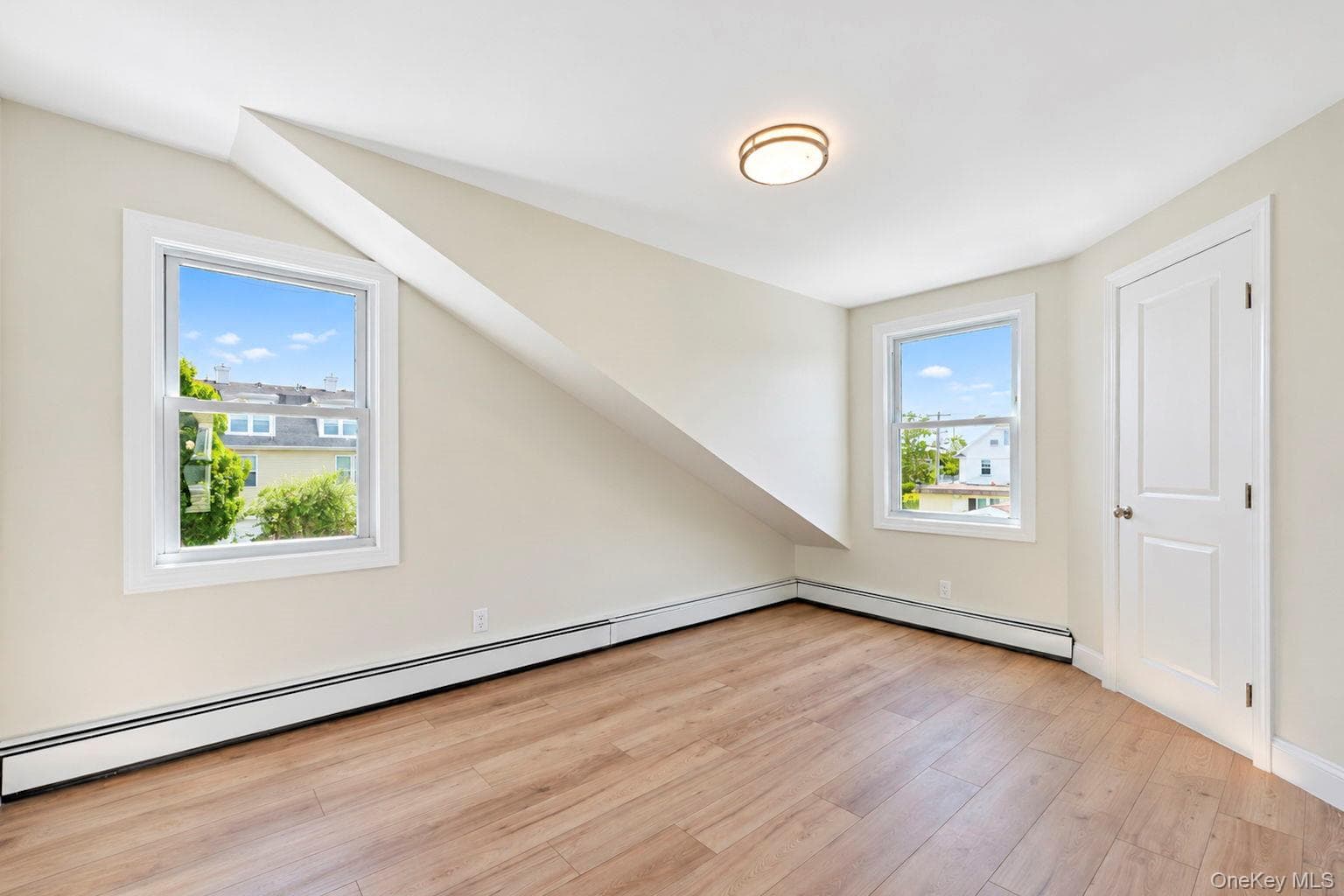 8 Burchell Boulevard thumbnail 35