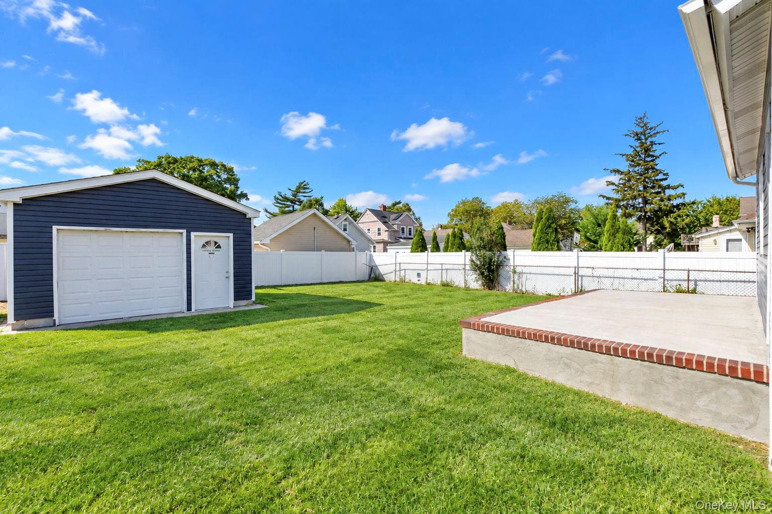 8 Burchell Boulevard thumbnail 10