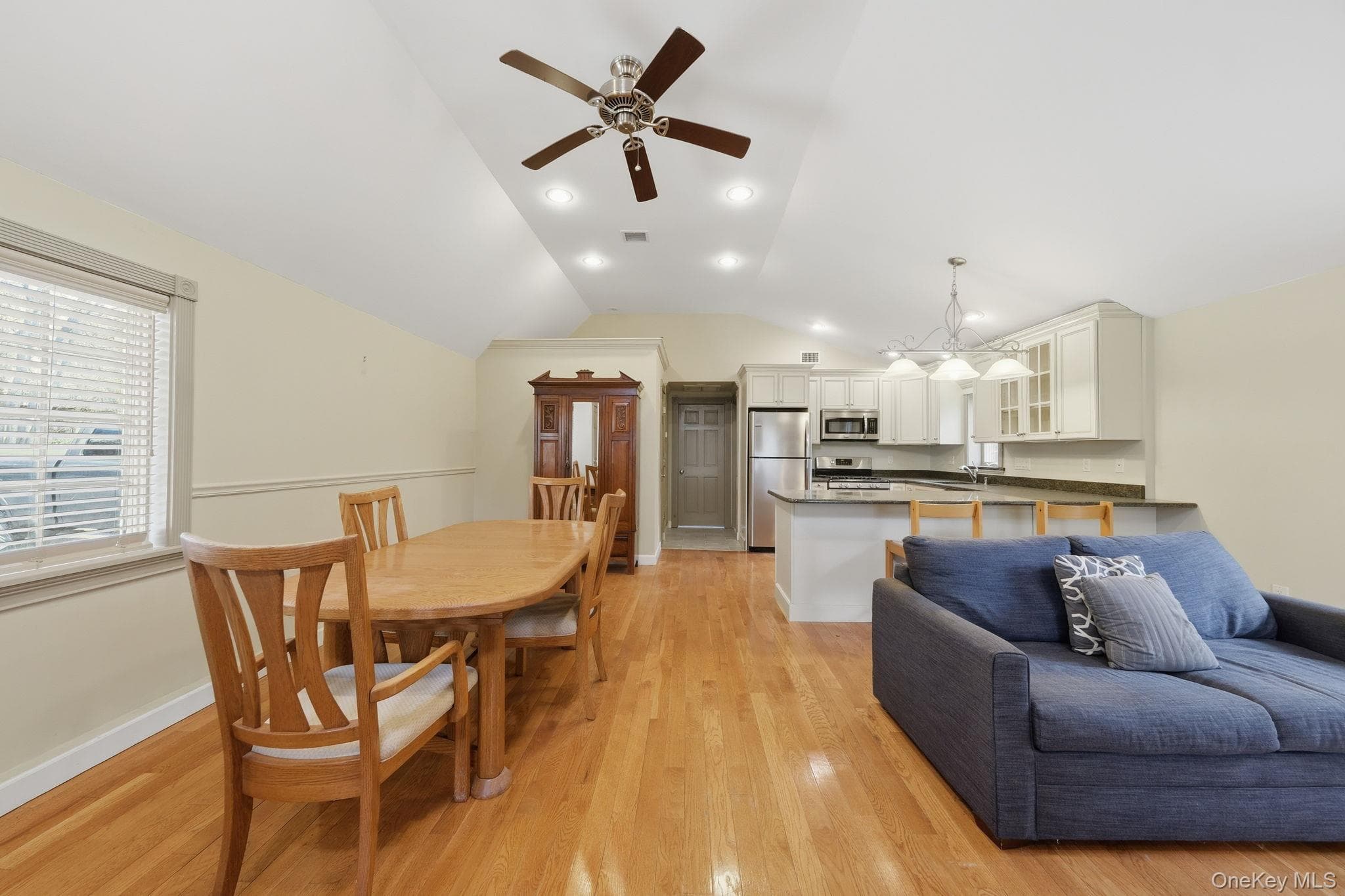 60A Union Avenue thumbnail 33