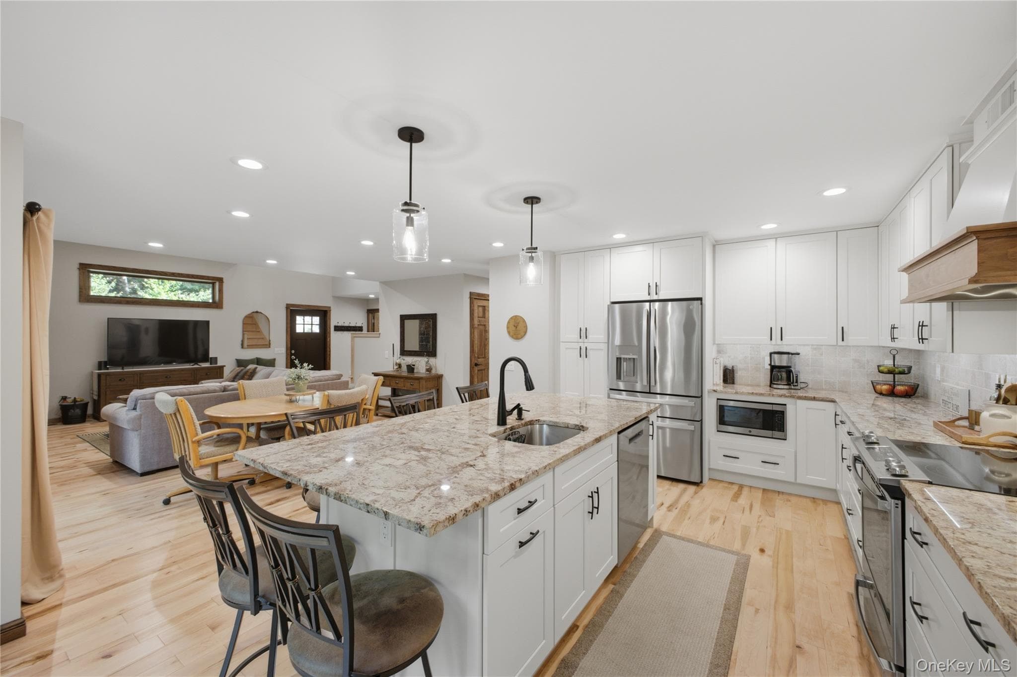 1179 Lake Avenue thumbnail 7