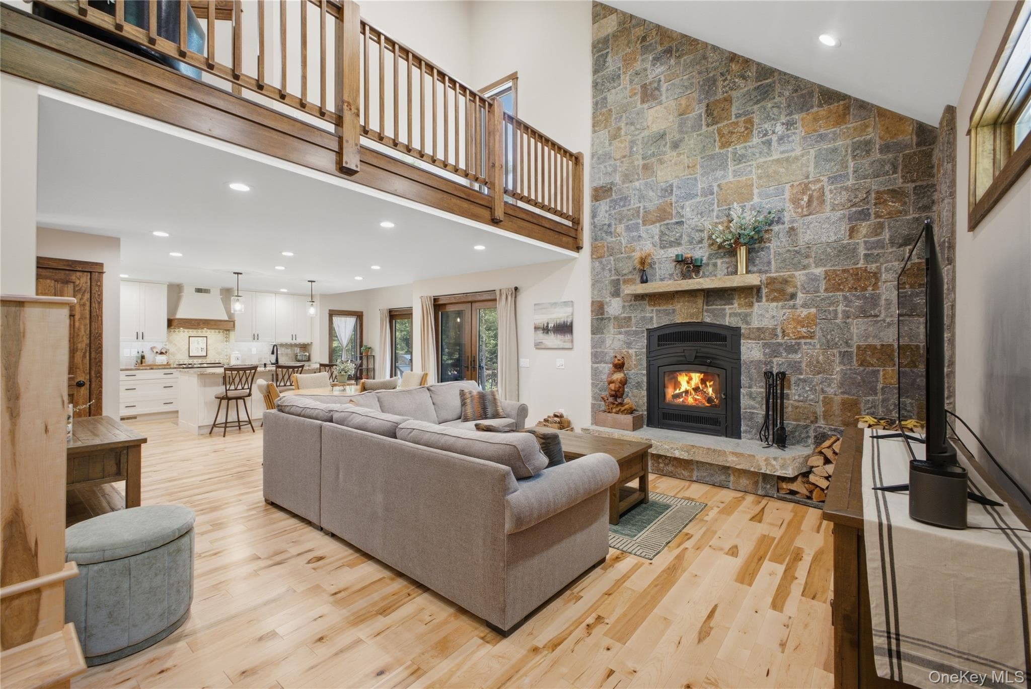 1179 Lake Avenue thumbnail 10