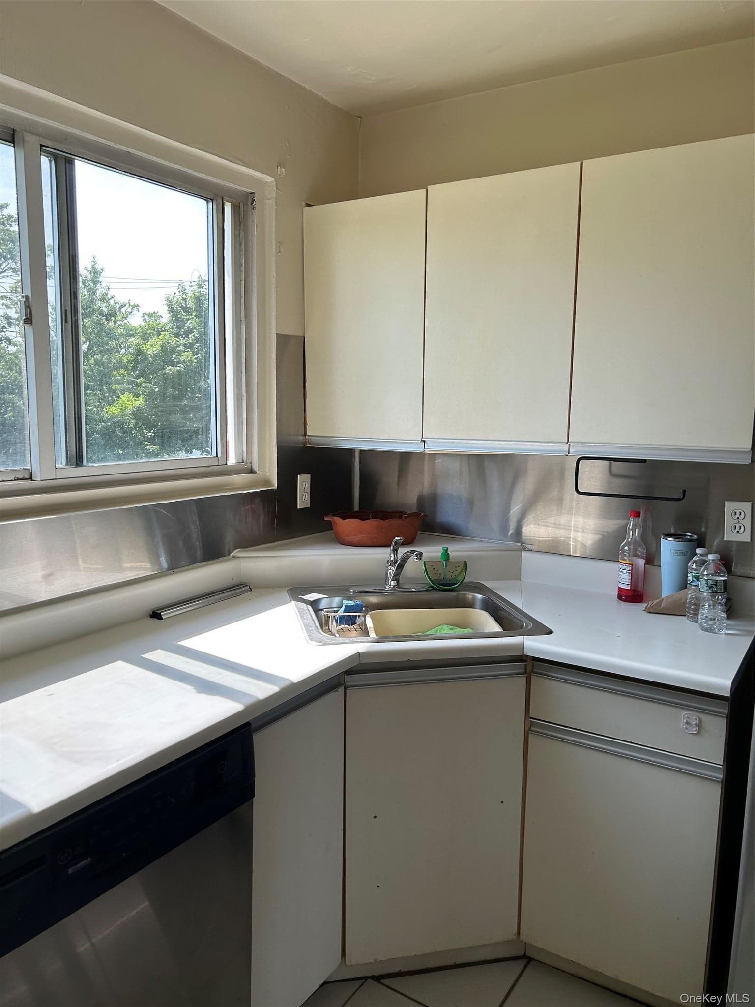 1027 Fenwood Drive Unit: #3 thumbnail 7