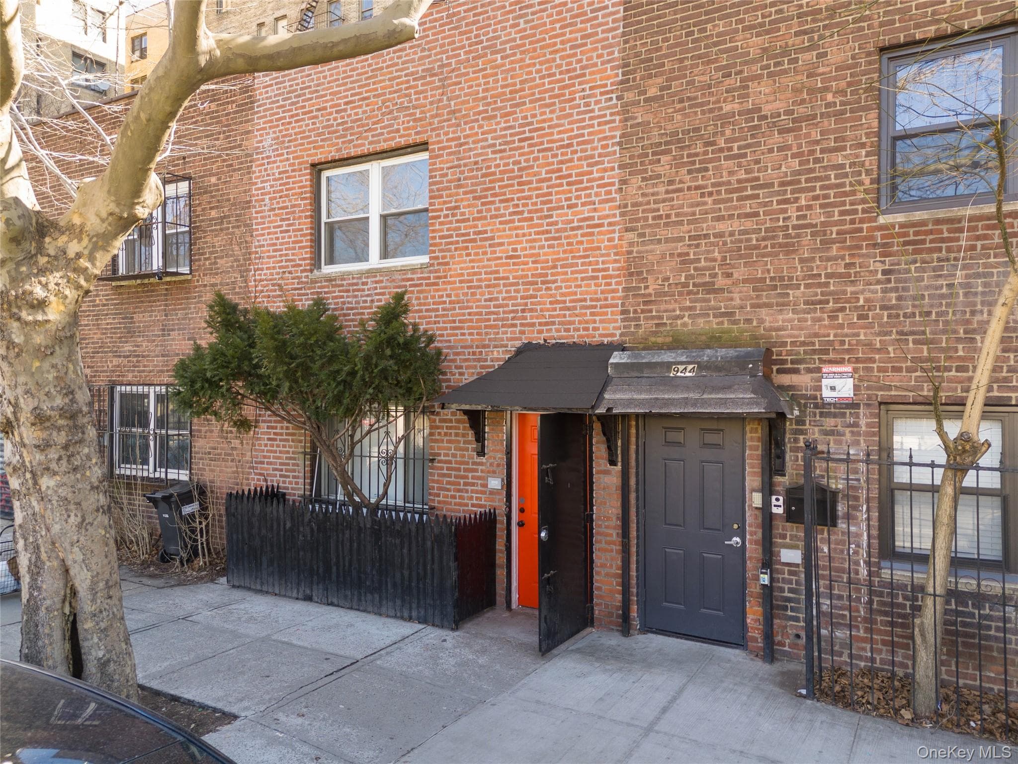 946 Gerard Avenue thumbnail 18