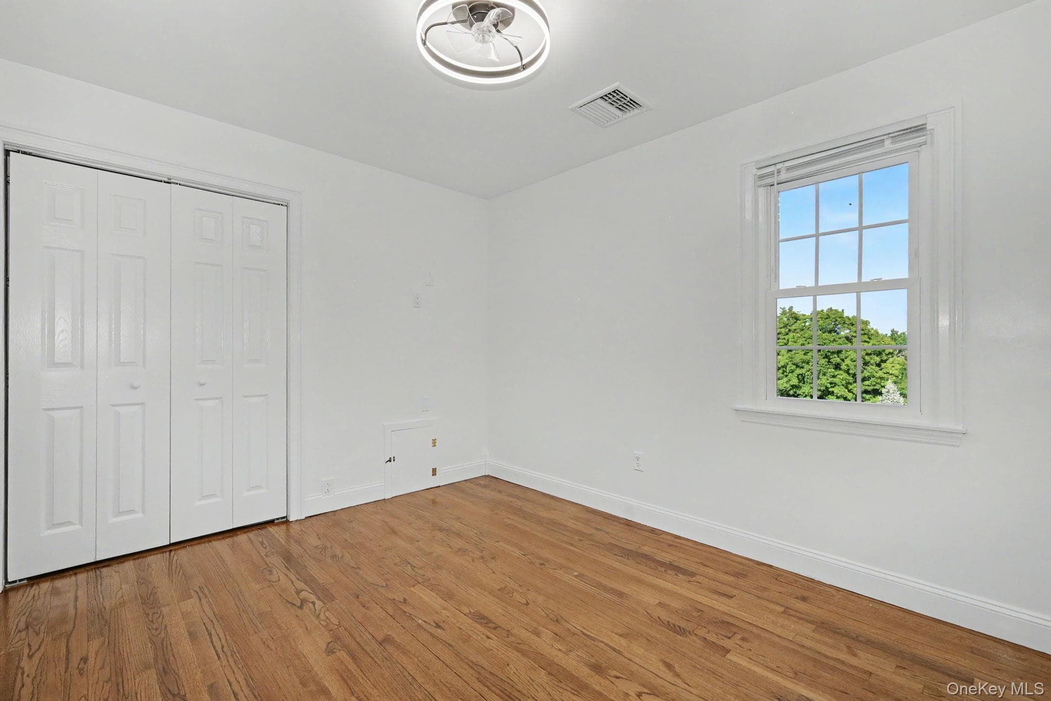 76 Eleanor Drive thumbnail 26