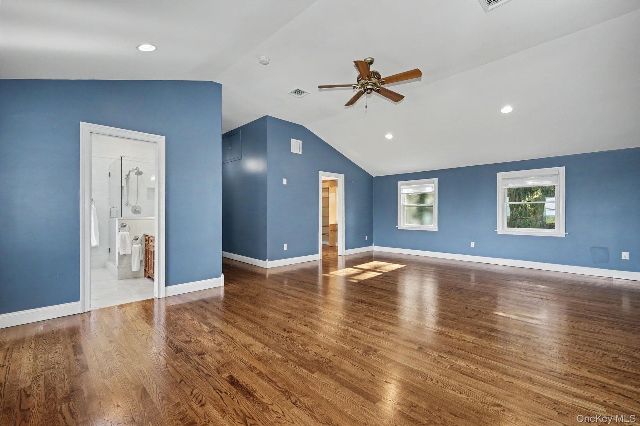 76 Eleanor Drive thumbnail 19