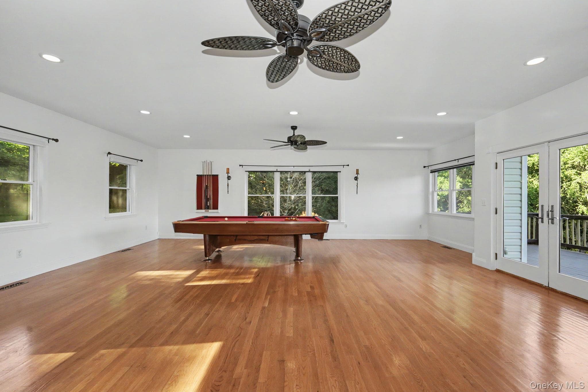 76 Eleanor Drive thumbnail 13