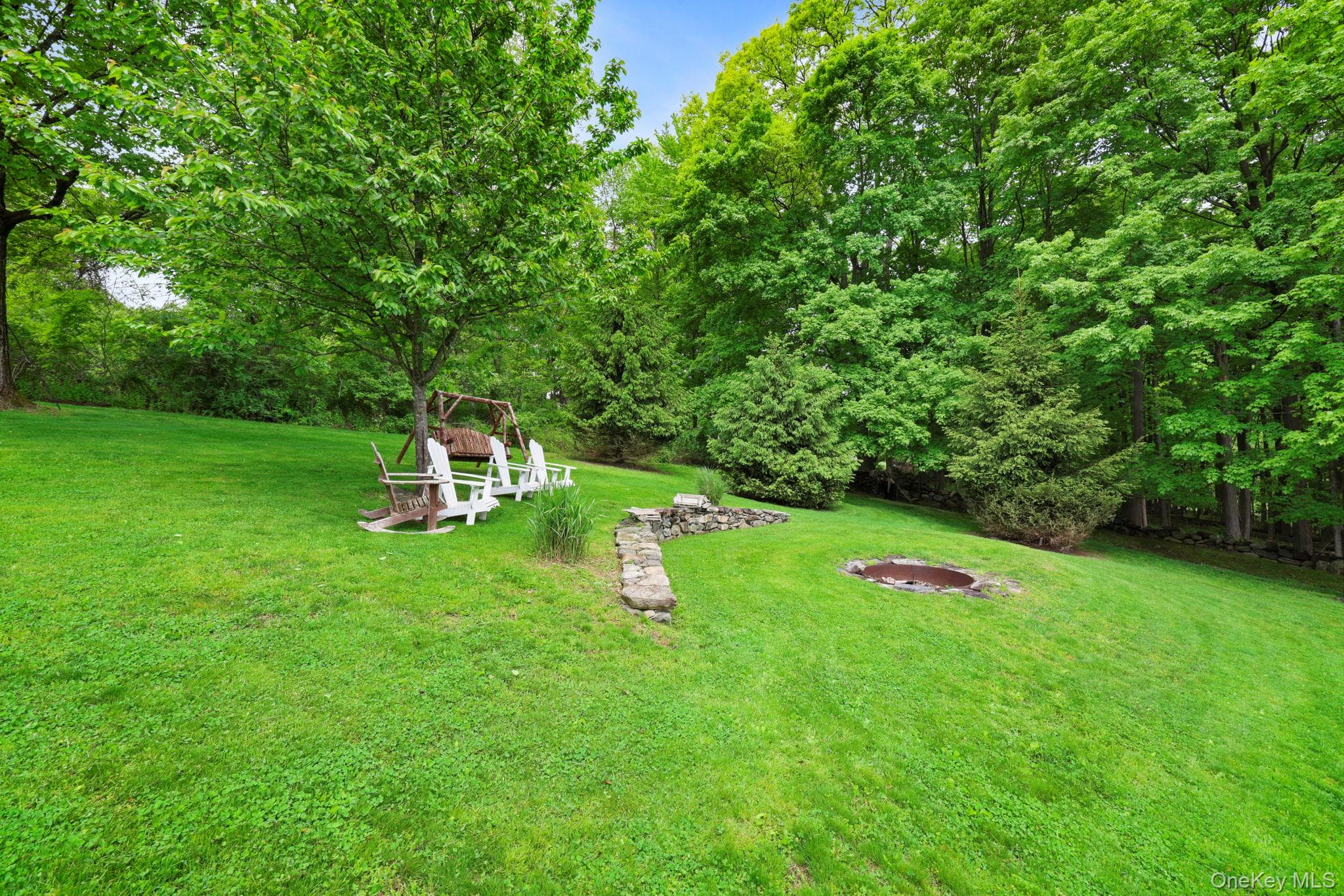 76 Eleanor Drive thumbnail 40