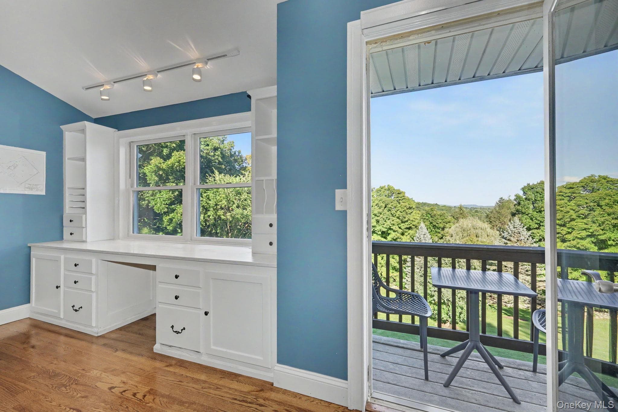 76 Eleanor Drive thumbnail 17