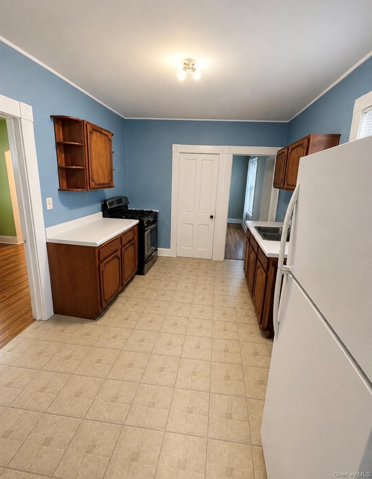 5 Maple Avenue thumbnail 13