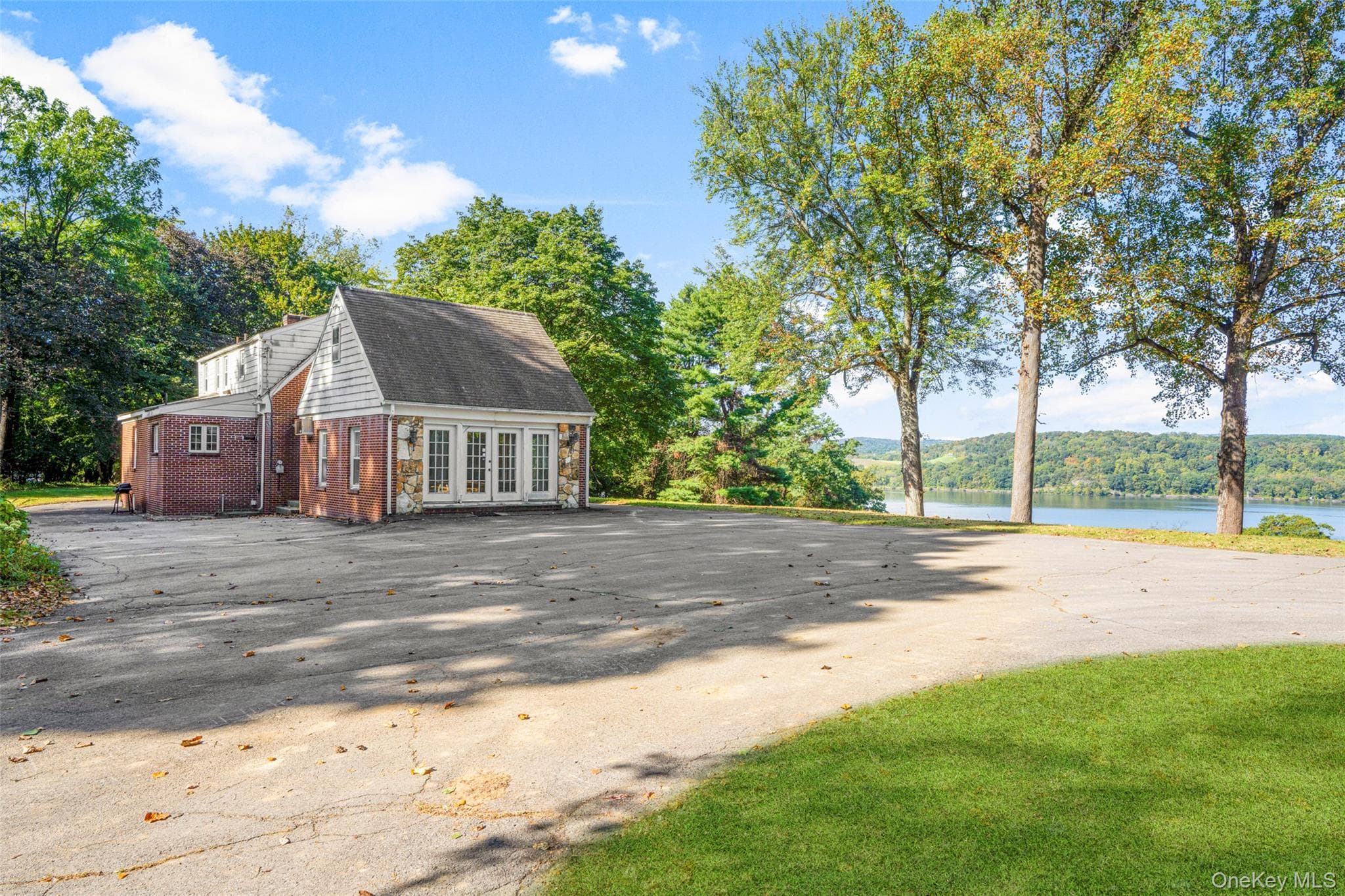 660 Wheeler Hill Road thumbnail 7