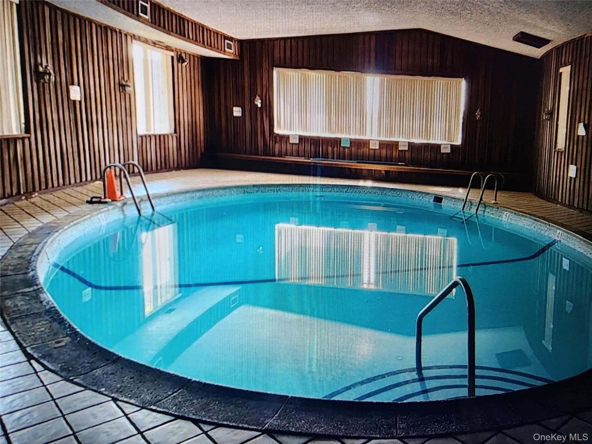 320 Country Club Lane thumbnail 41