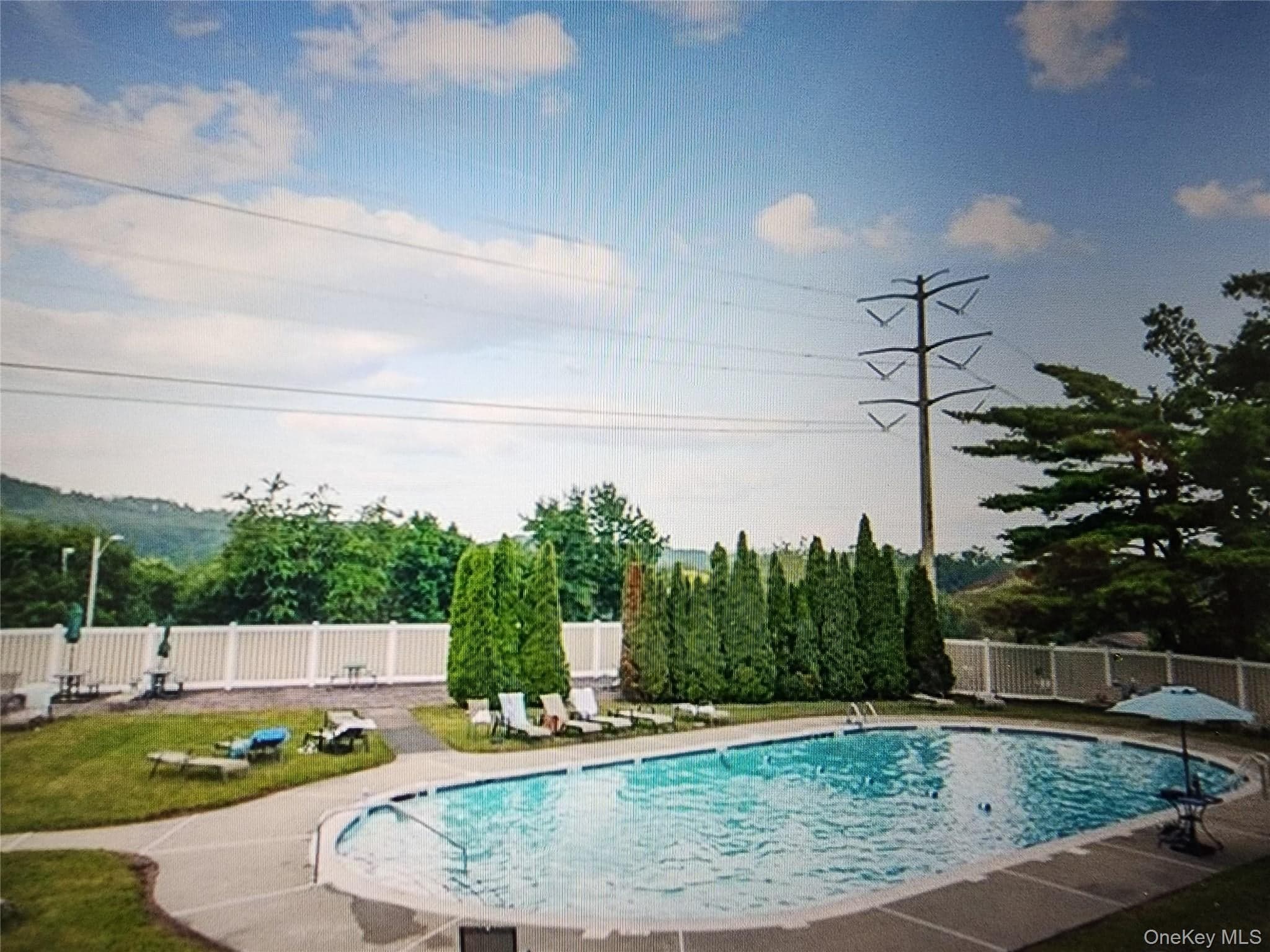 320 Country Club Lane thumbnail 40