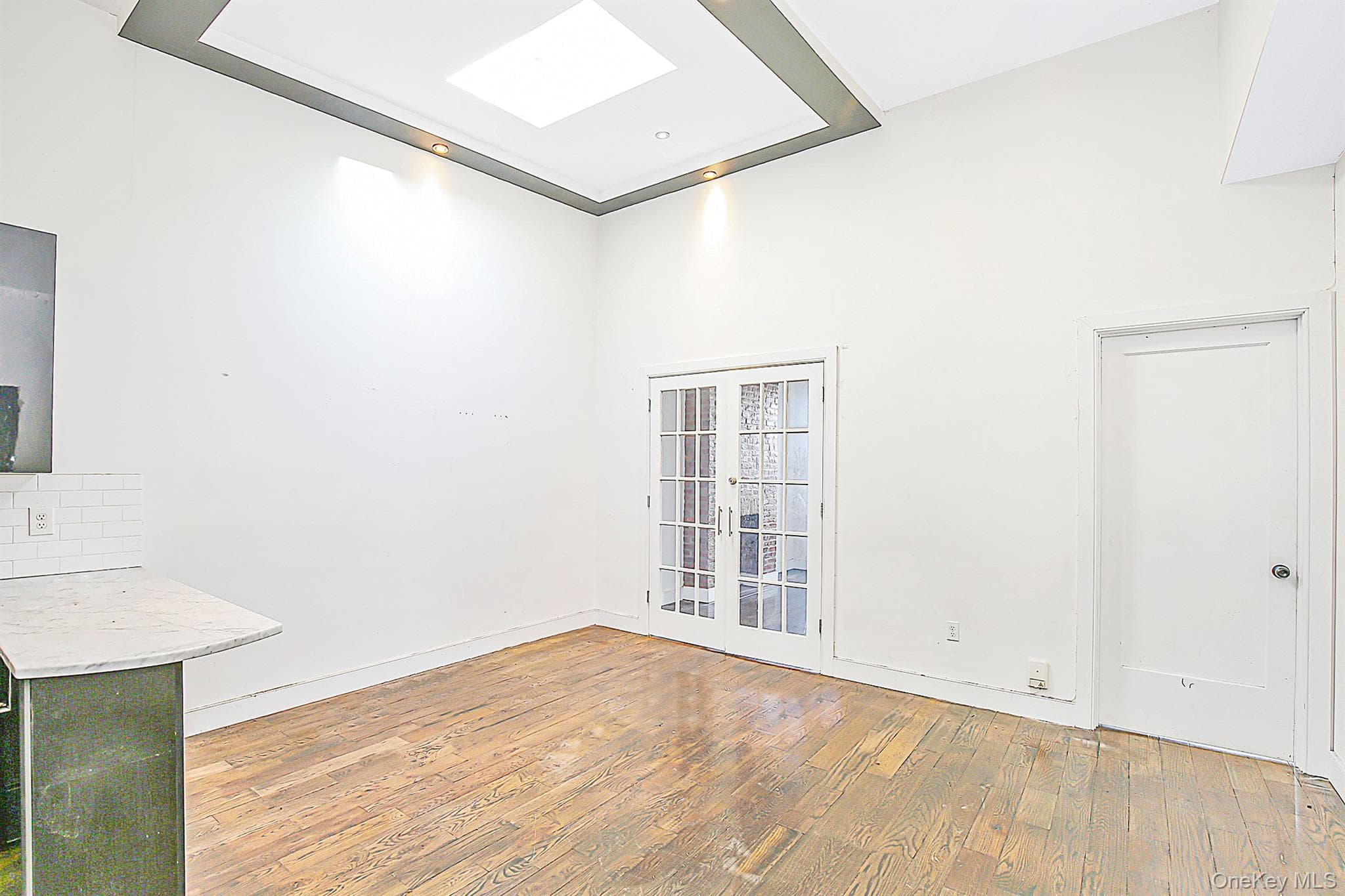 99 Eldert Street thumbnail 4