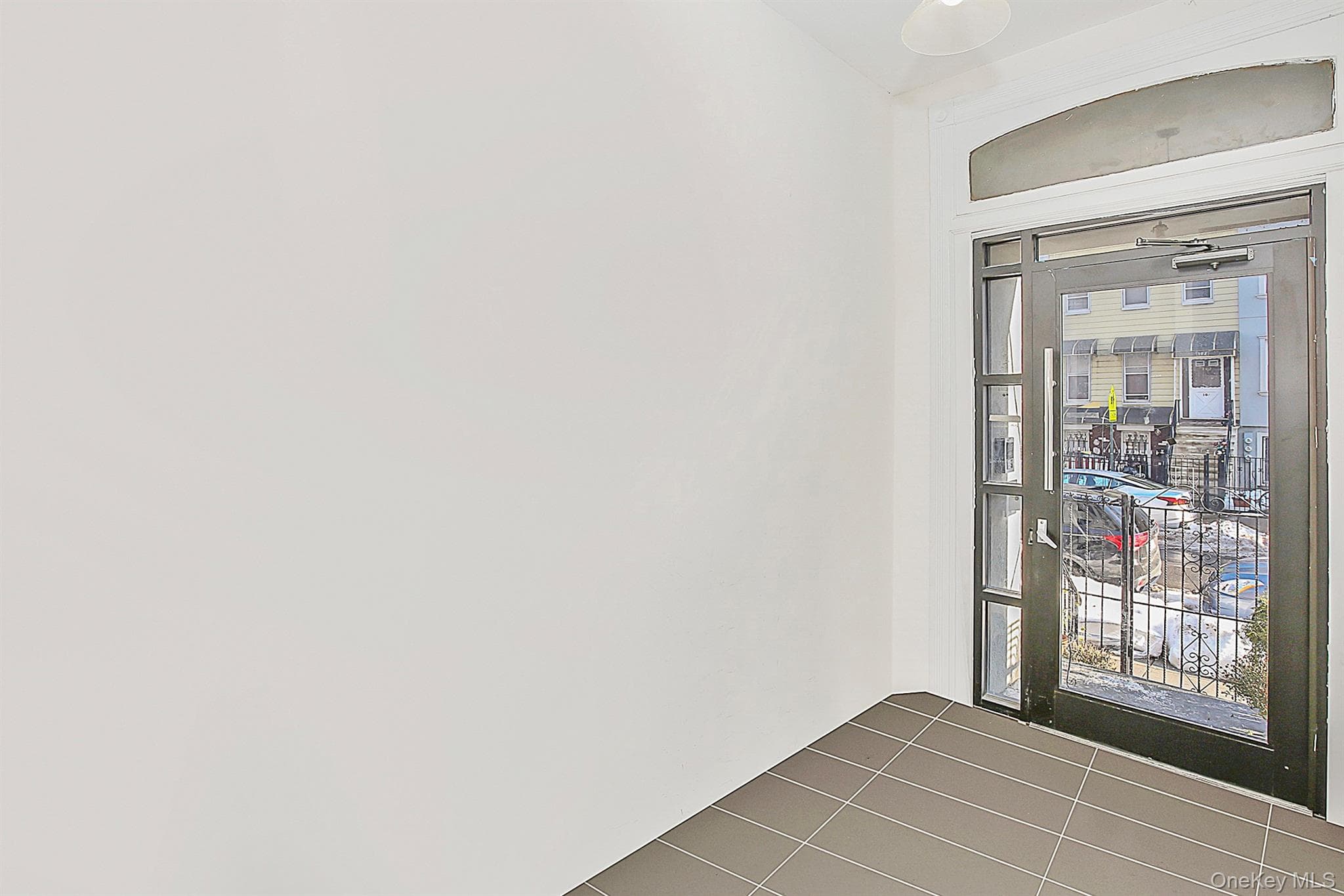 99 Eldert Street thumbnail 3