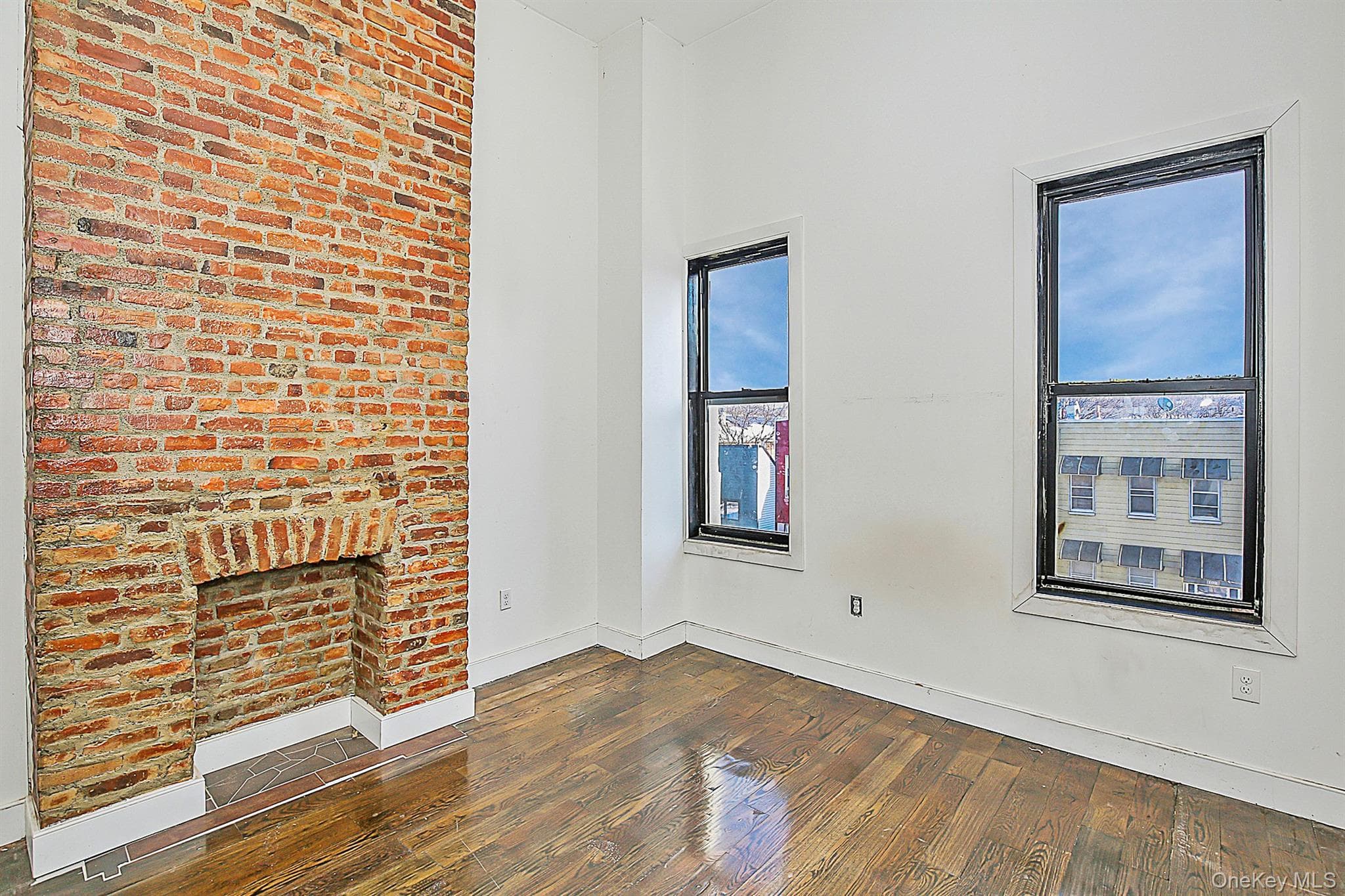 99 Eldert Street thumbnail 10