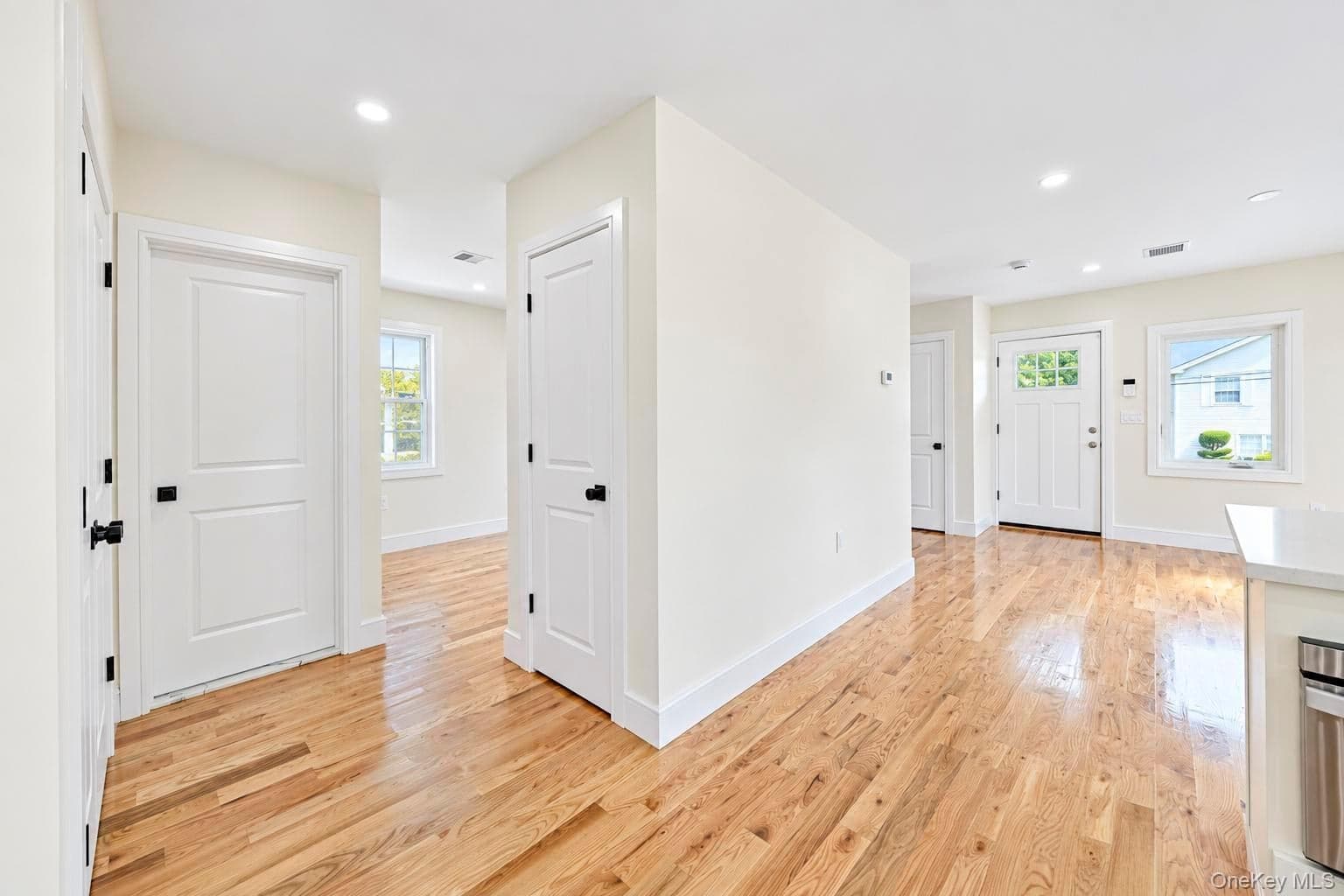 18 Sportsmans Avenue thumbnail 13