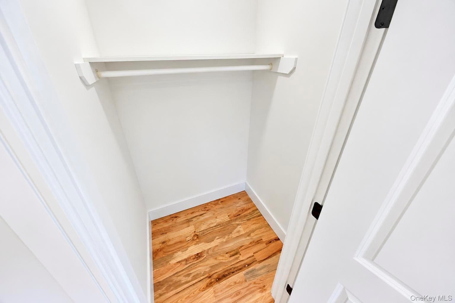 18 Sportsmans Avenue thumbnail 45
