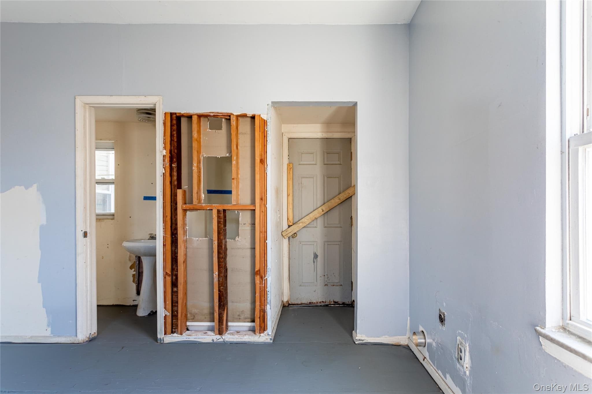 14 Dongan Street thumbnail 14