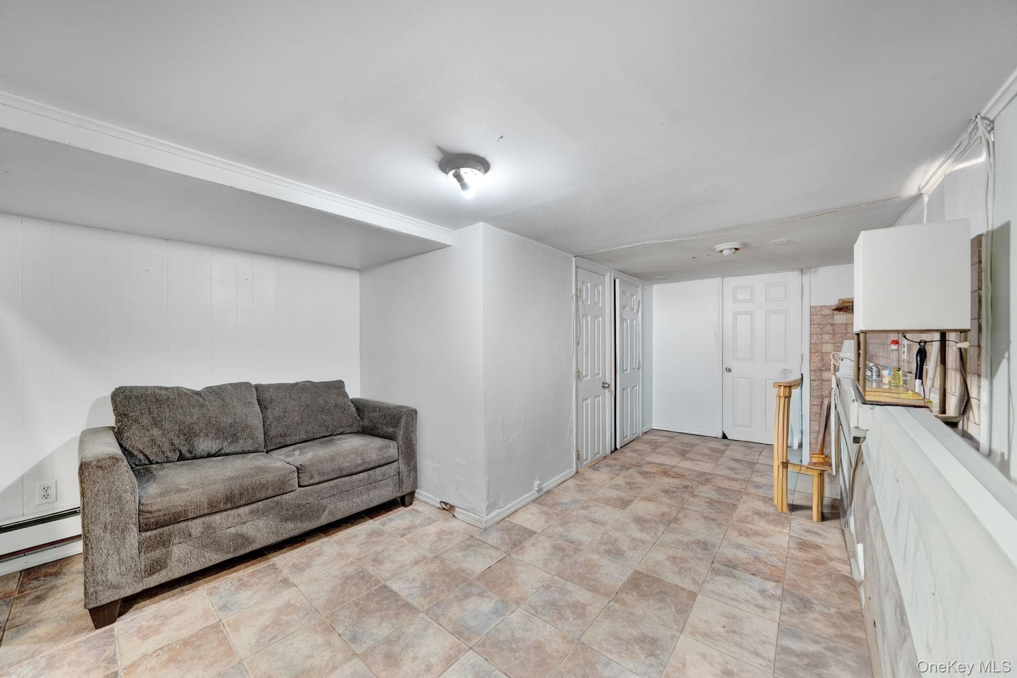 1646 E 36th Street thumbnail 20