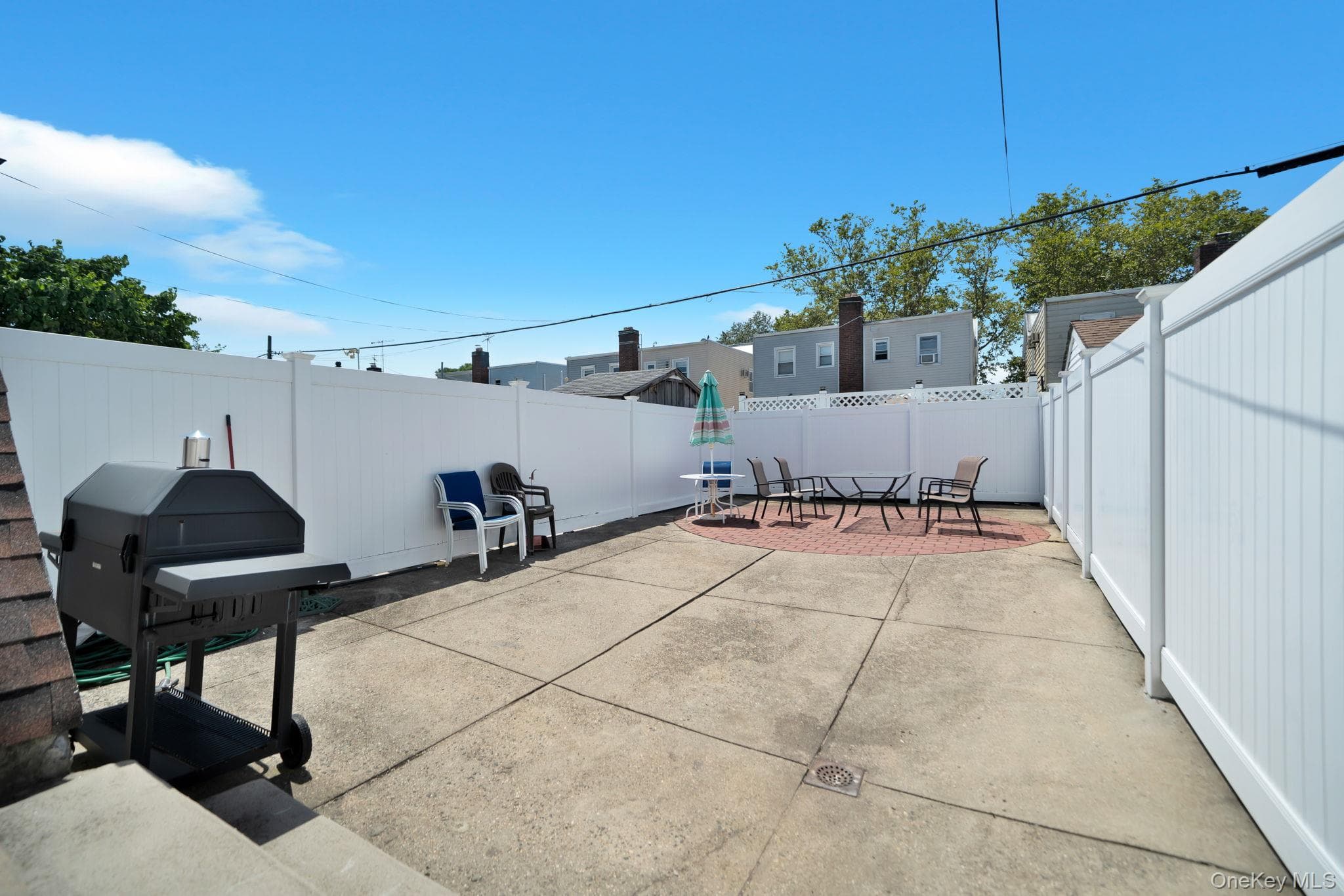 1646 E 36th Street thumbnail 24