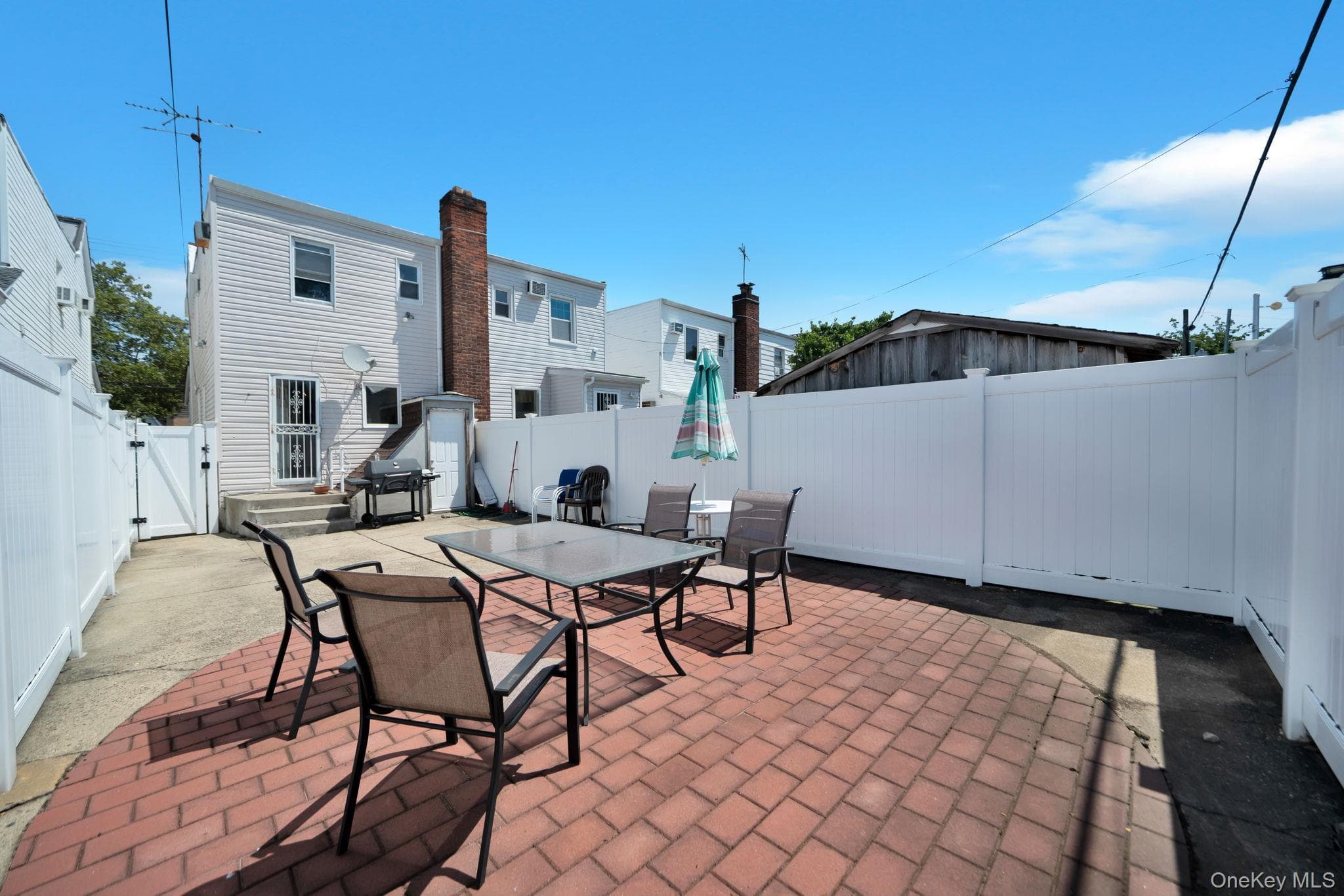 1646 E 36th Street thumbnail 25