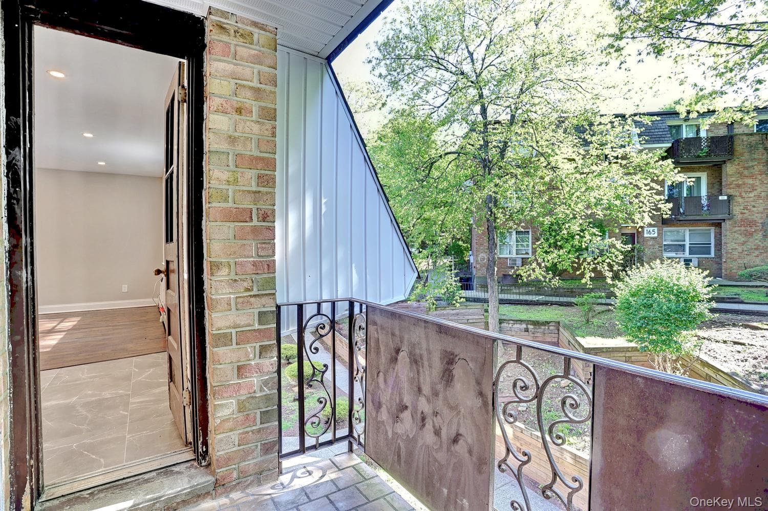 152 Kearsing Parkway Unit: E thumbnail 7