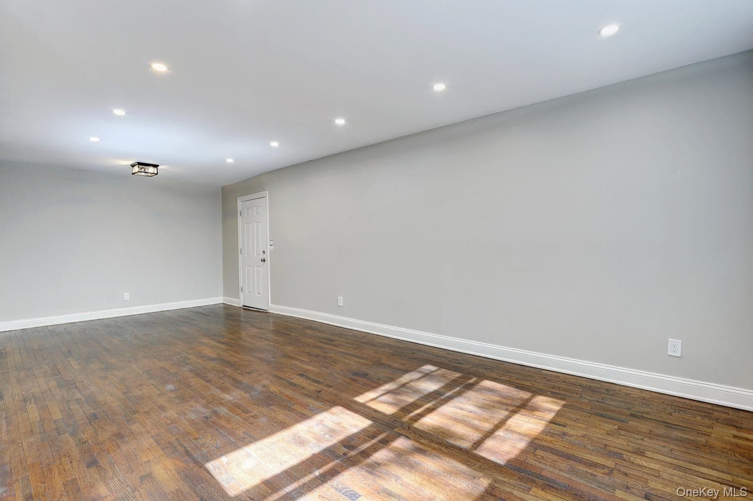 152 Kearsing Parkway Unit: E thumbnail 4