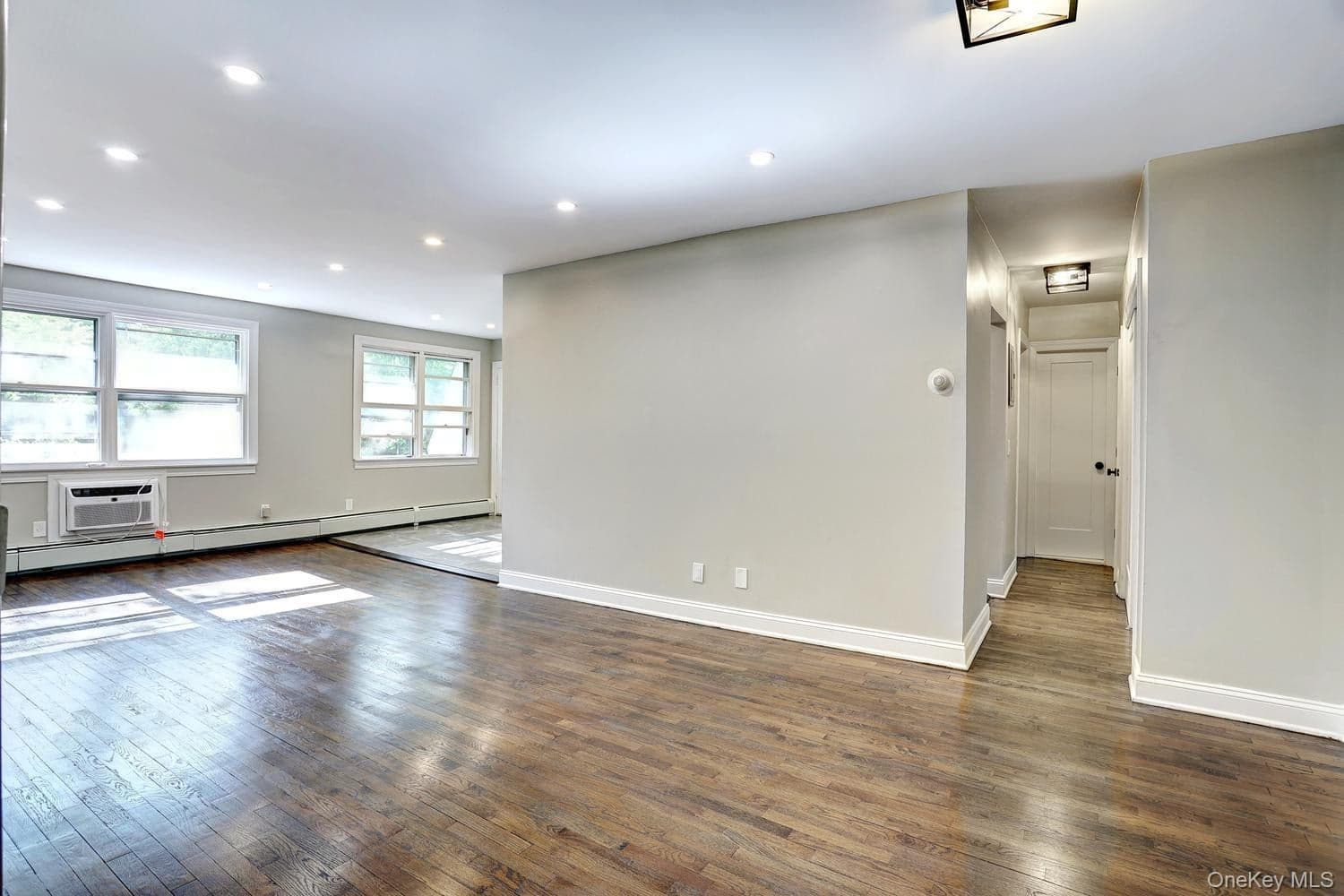 152 Kearsing Parkway Unit: E thumbnail 2