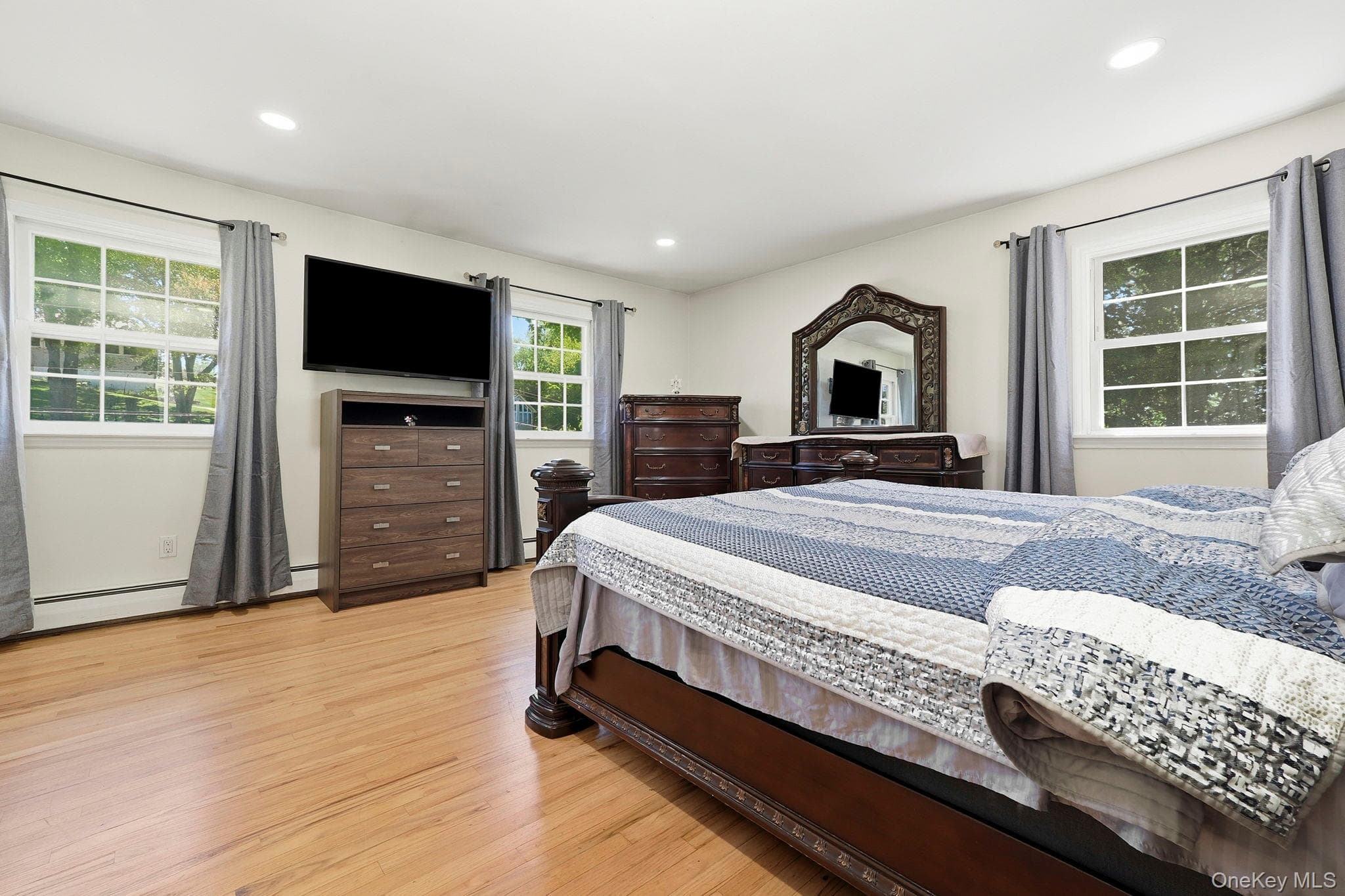 29 Hillview Drive thumbnail 18