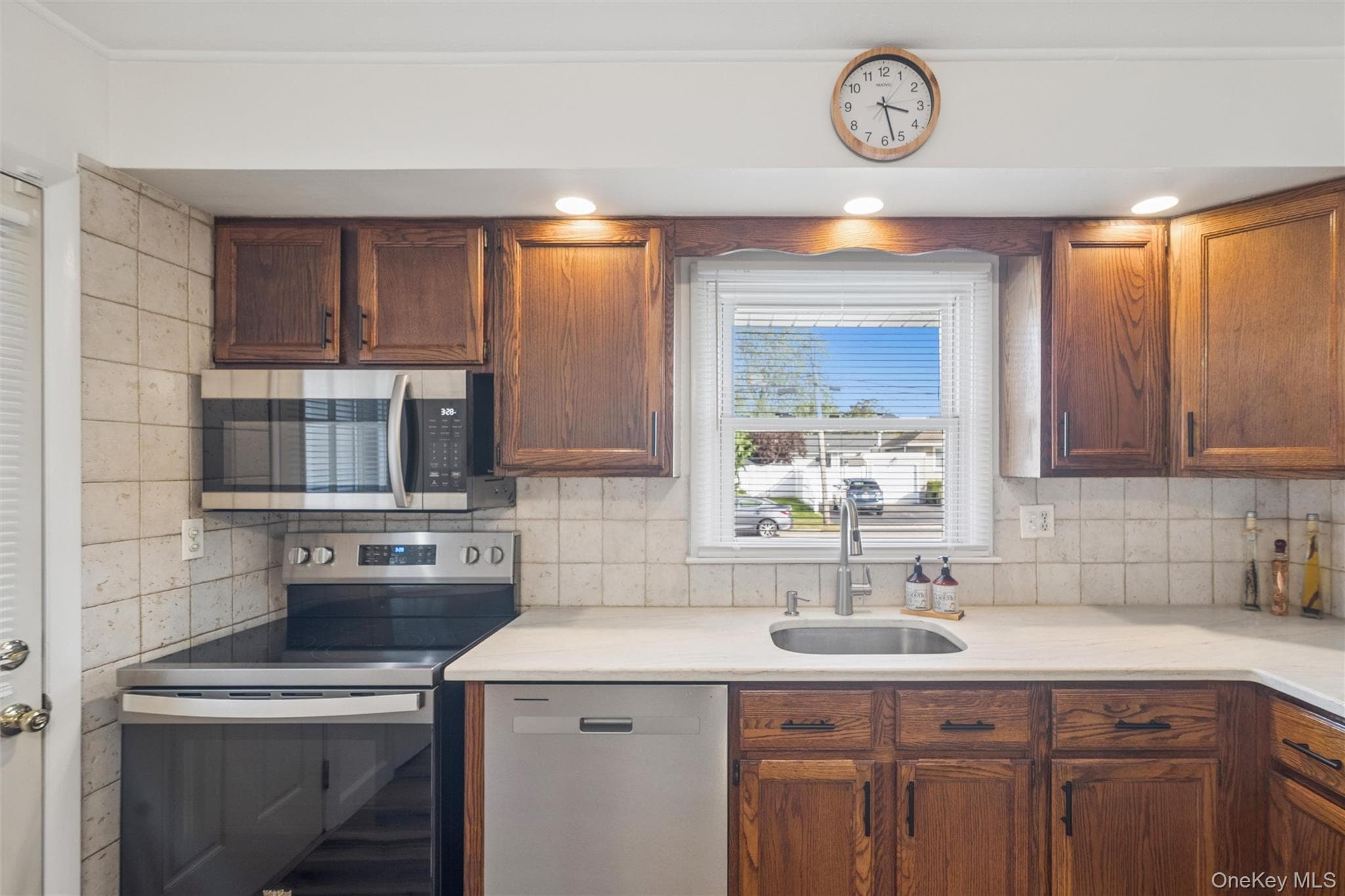 532 Alwick Avenue thumbnail 18