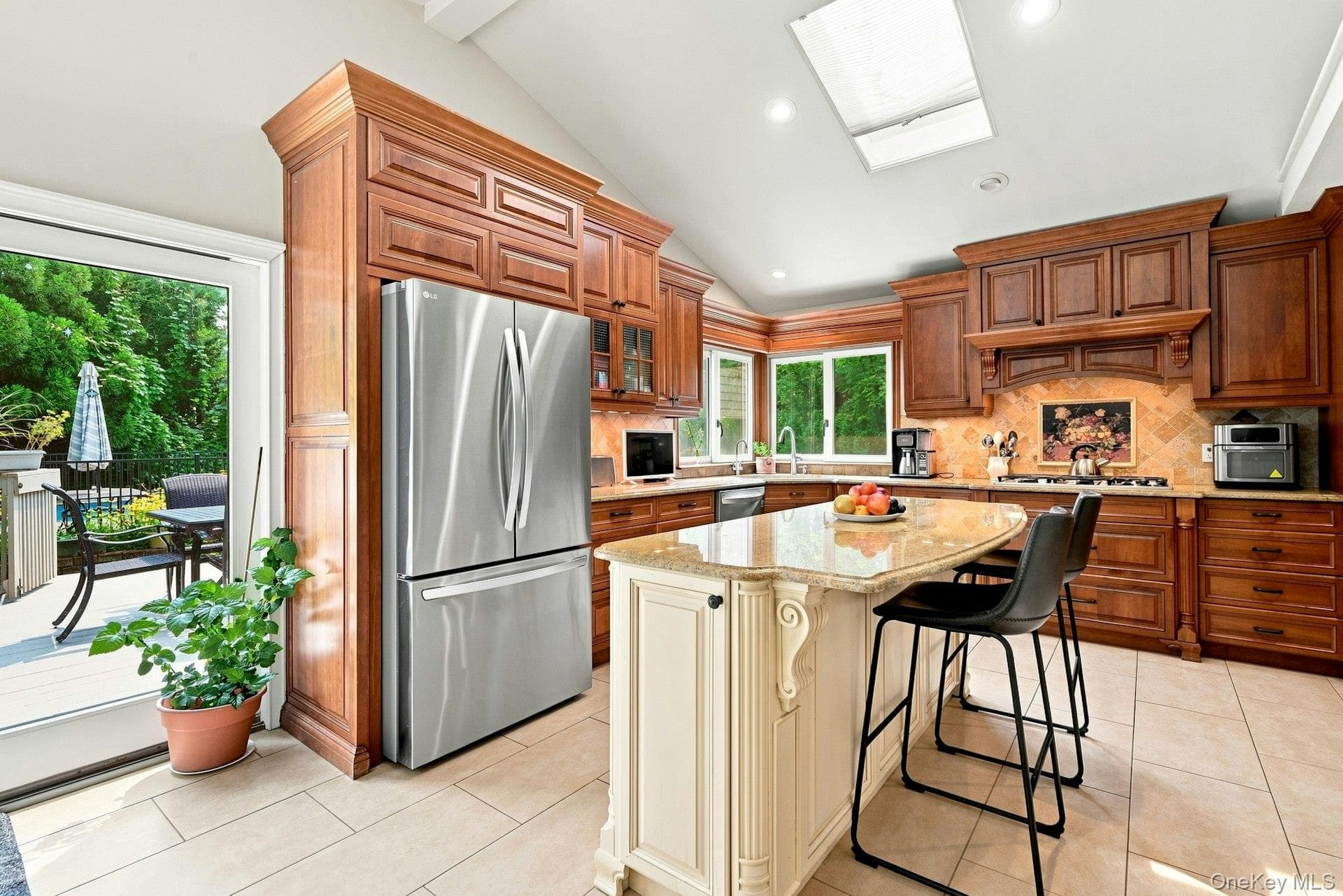11 Soundview Drive thumbnail 9