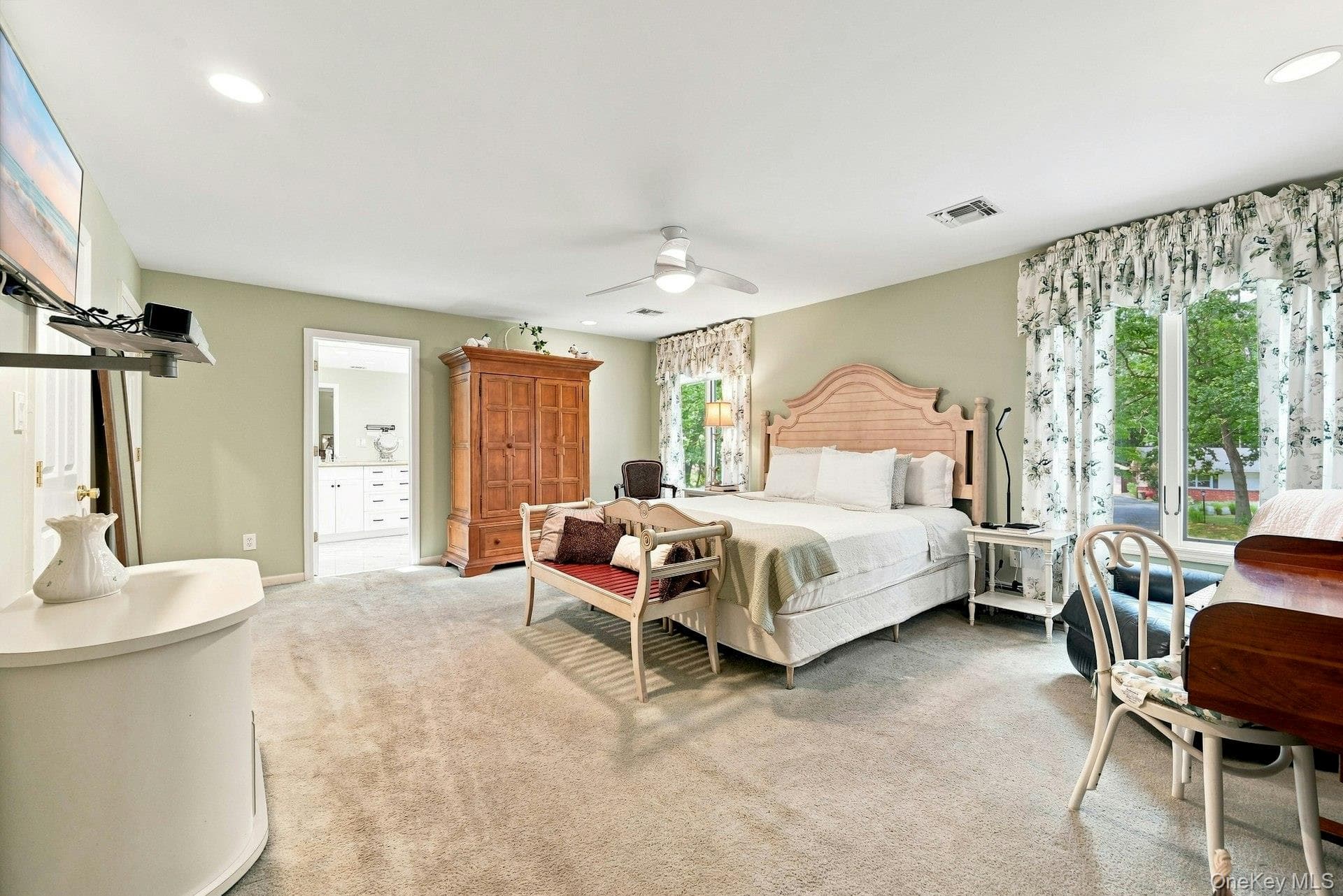 11 Soundview Drive thumbnail 16