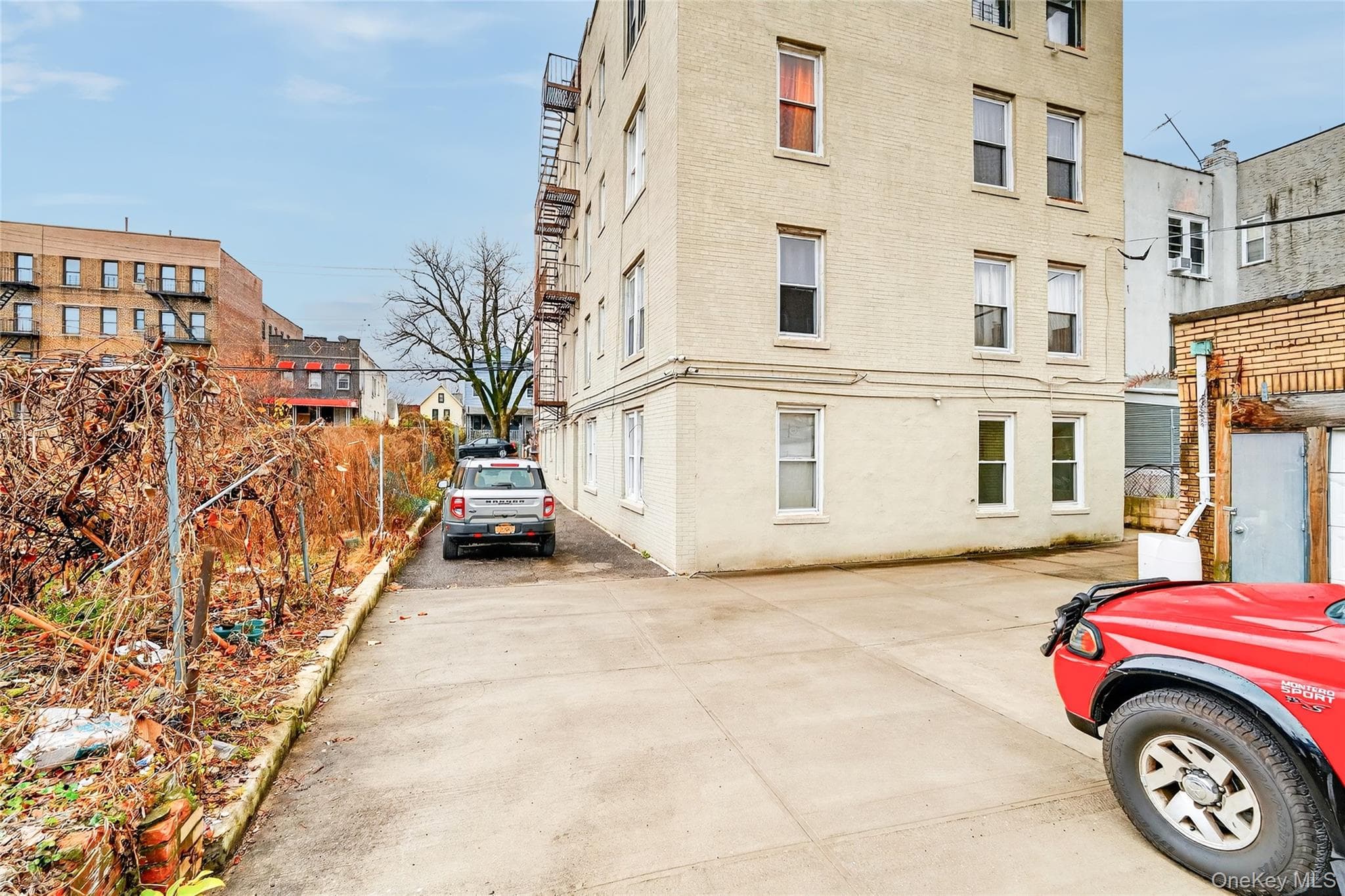 759 E 221st Street thumbnail 42