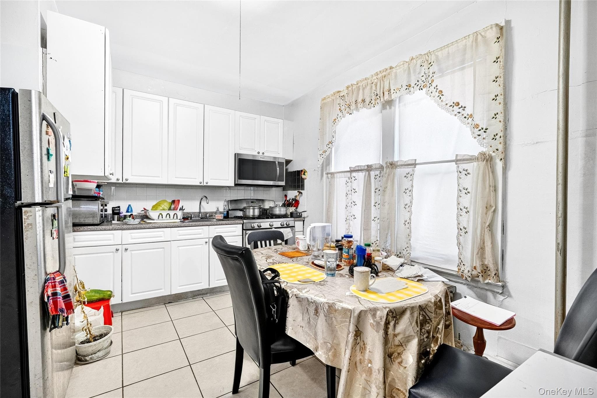 759 E 221st Street thumbnail 17