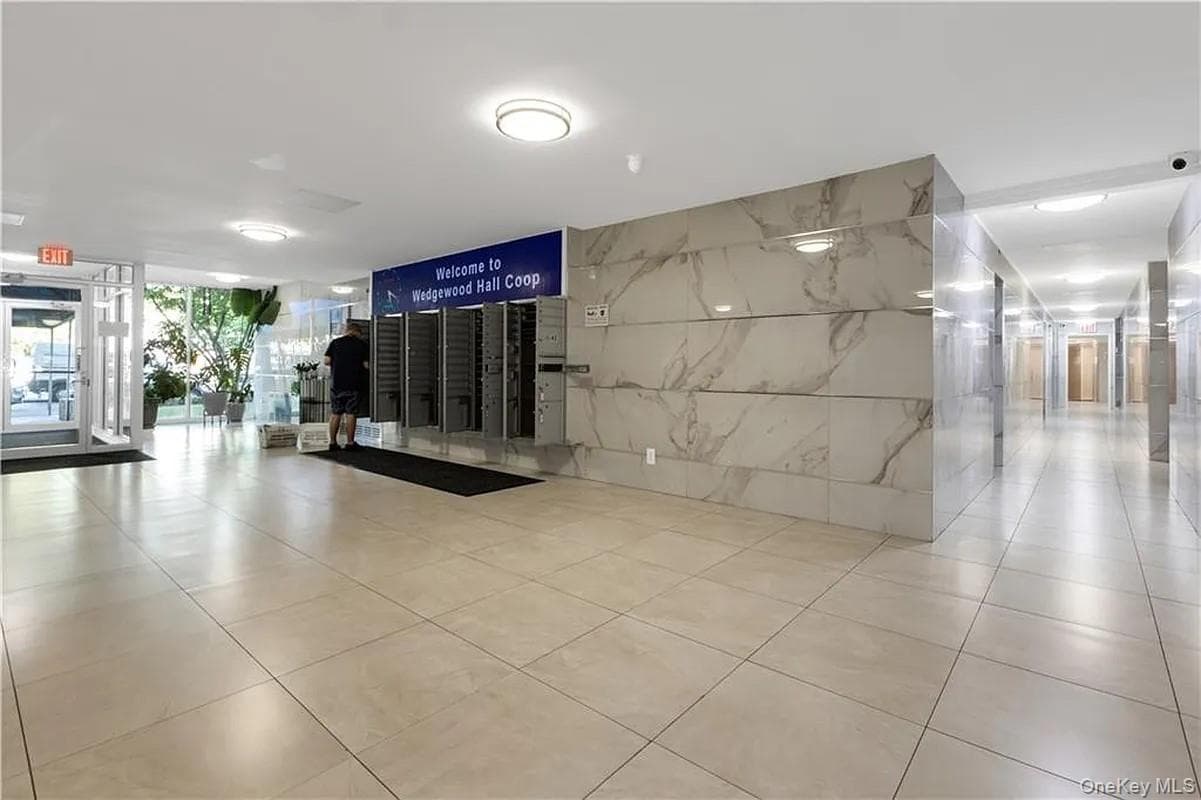 2580 Ocean Parkway Unit: 2K thumbnail 3