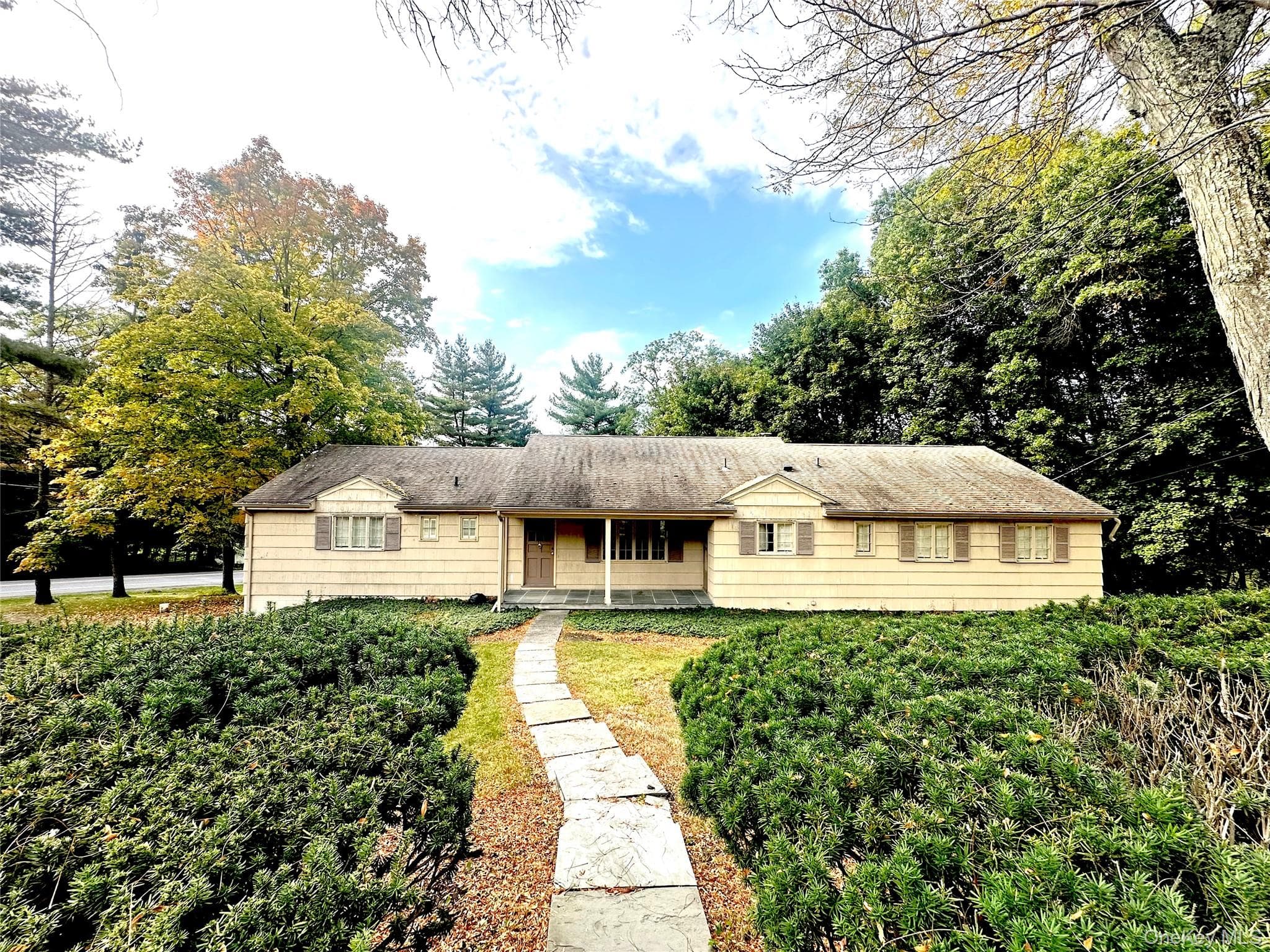 60 Clover Hill Drive, Poughkeepsie