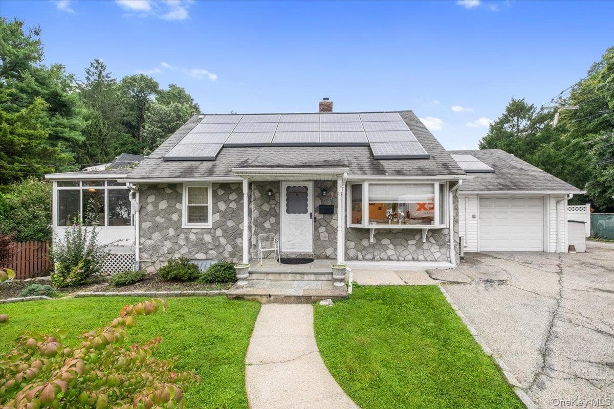 4 Briary Road, Dobbs Ferry