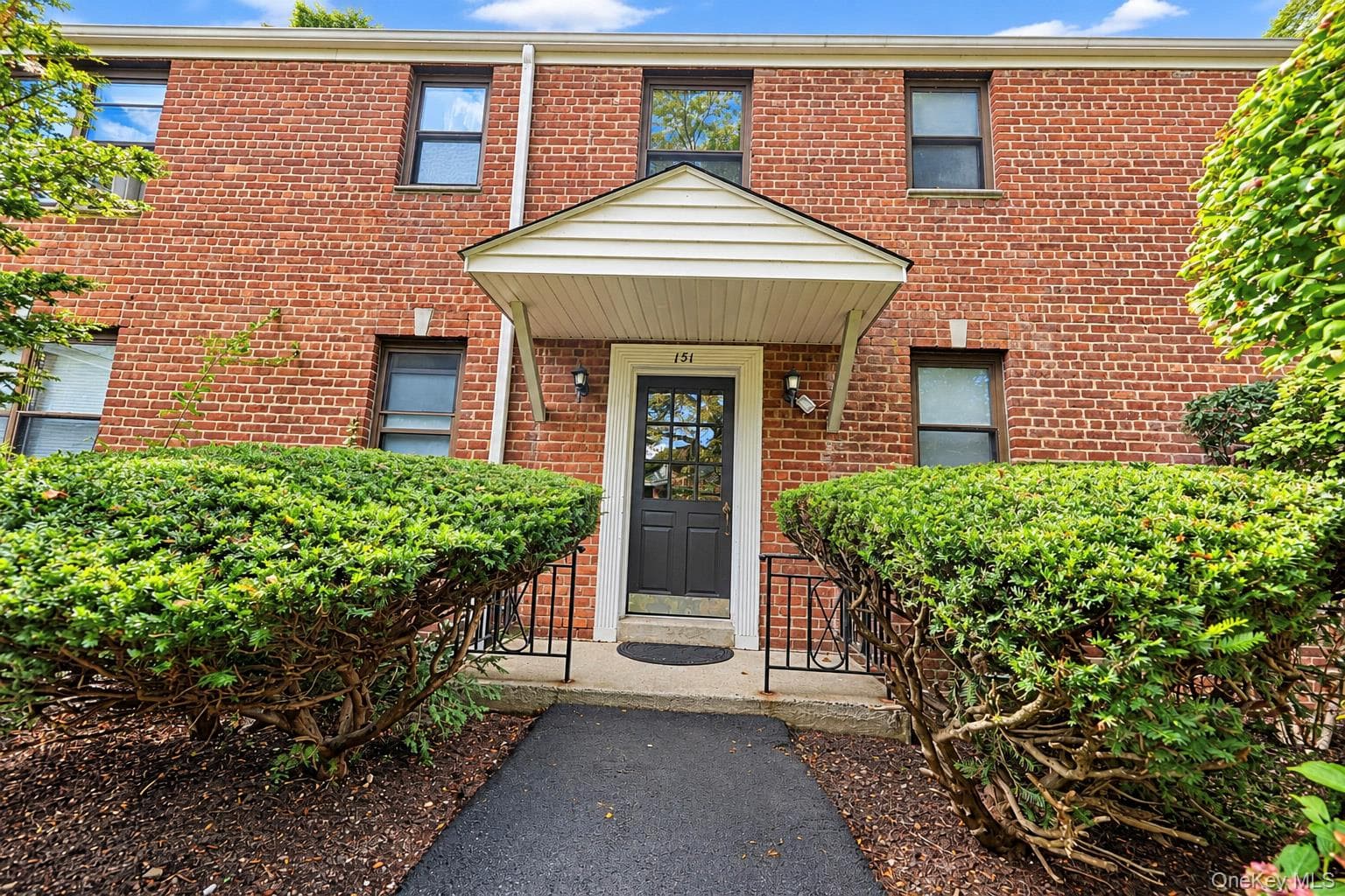 151 E Hartsdale Avenue Unit: 2B thumbnail 5