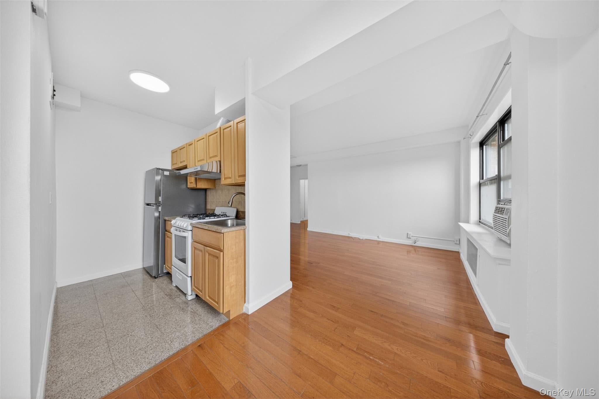 99-72 66th Rd Rd Unit: 7F thumbnail 10