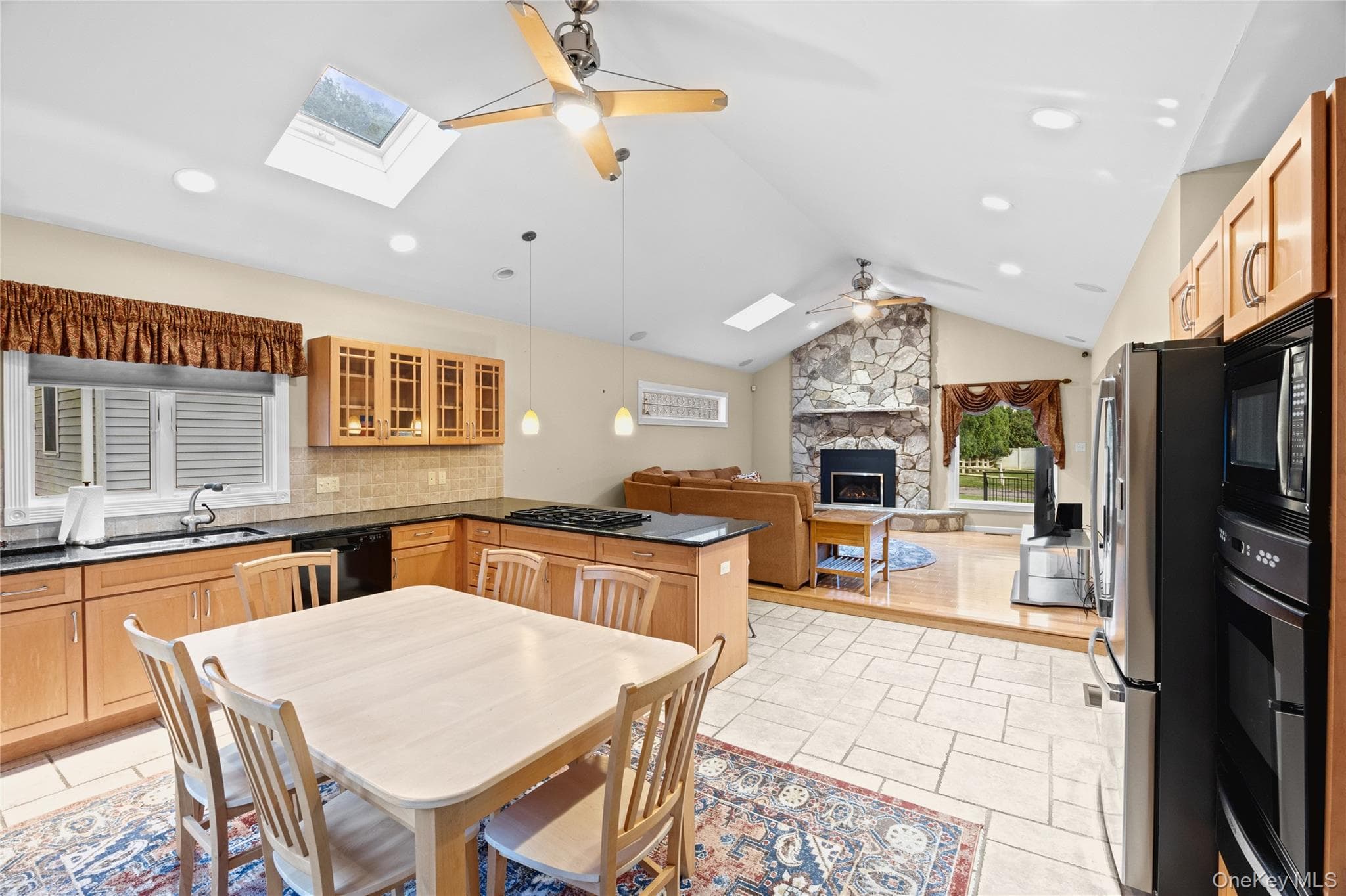 54 Breezy Point Road thumbnail 10