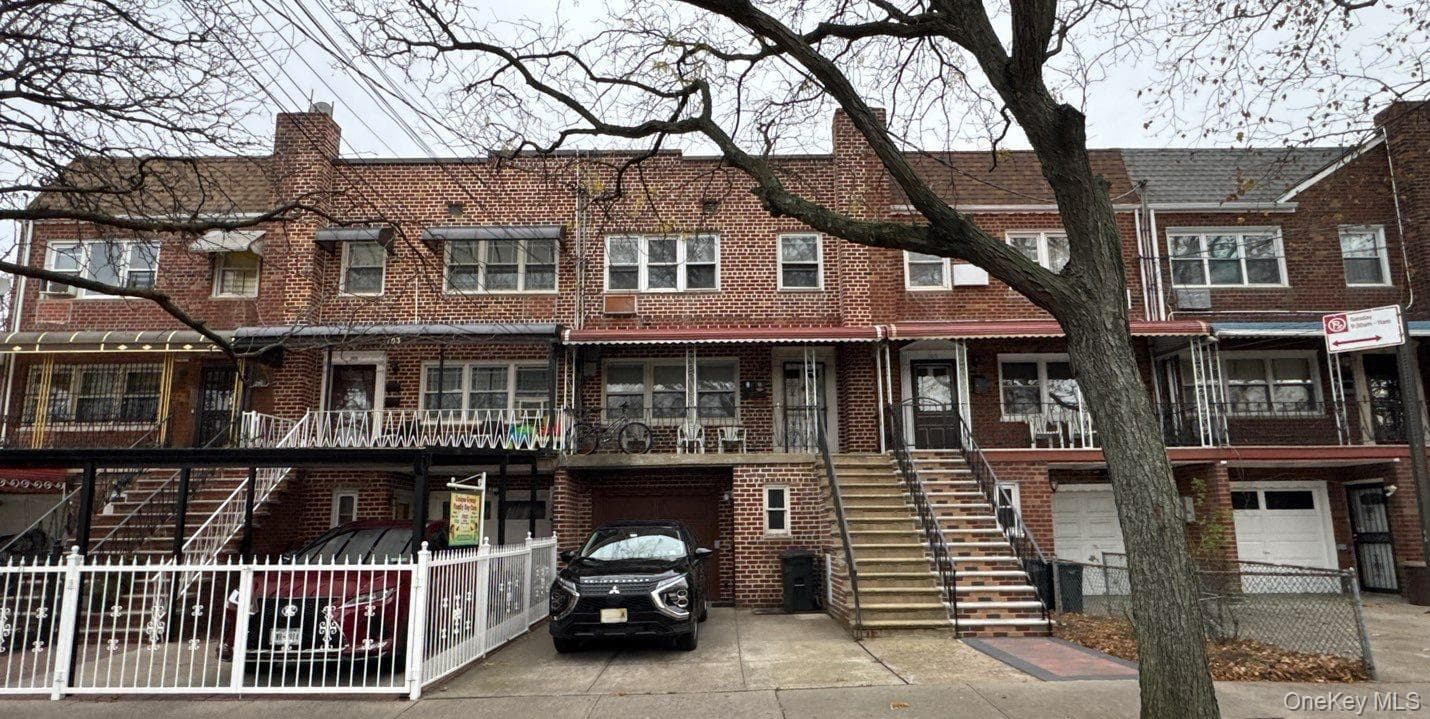 707 E 81st Street thumbnail 2