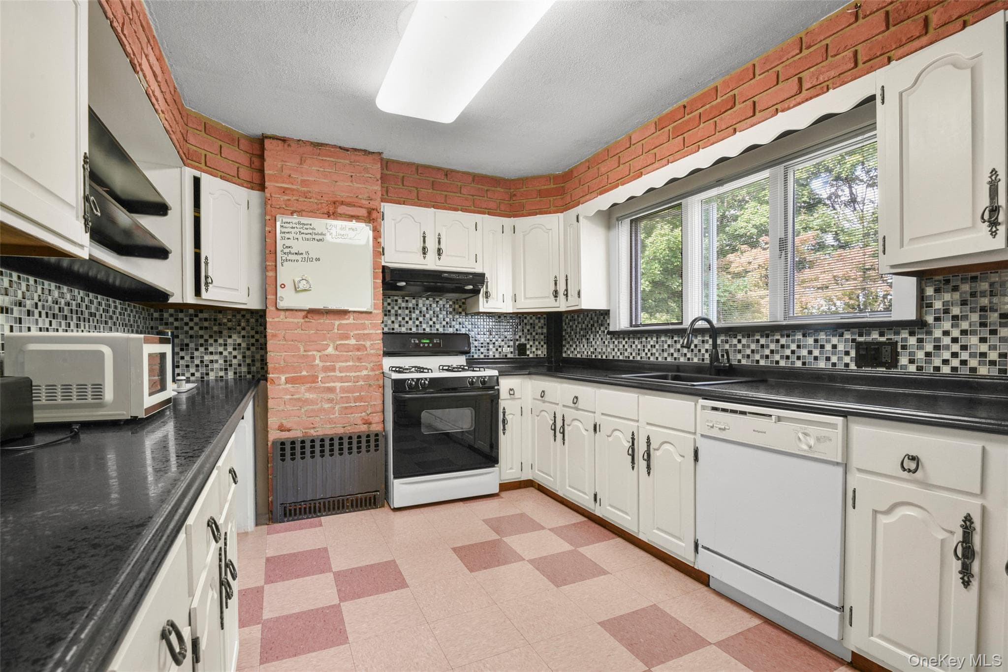 4 Ridgeview Avenue thumbnail 8