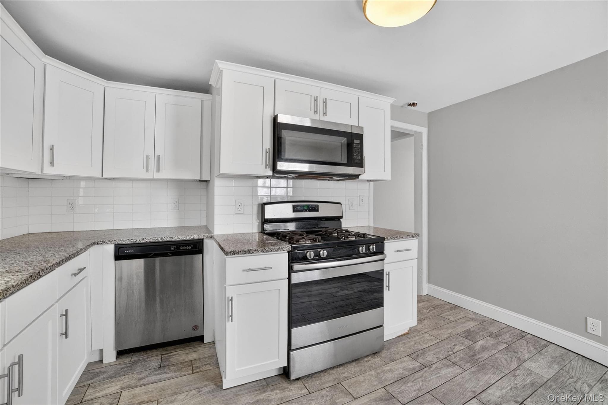 903 Howard Avenue thumbnail 25