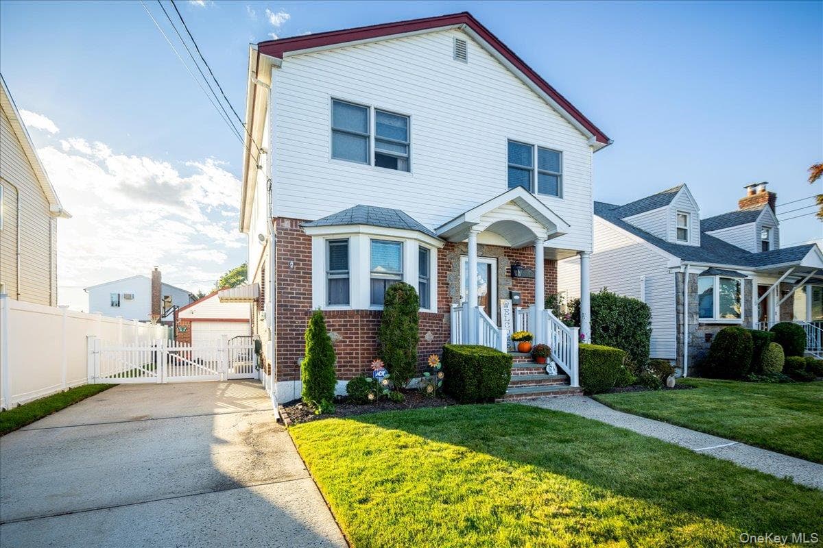 206 Grange Street, Franklin Square